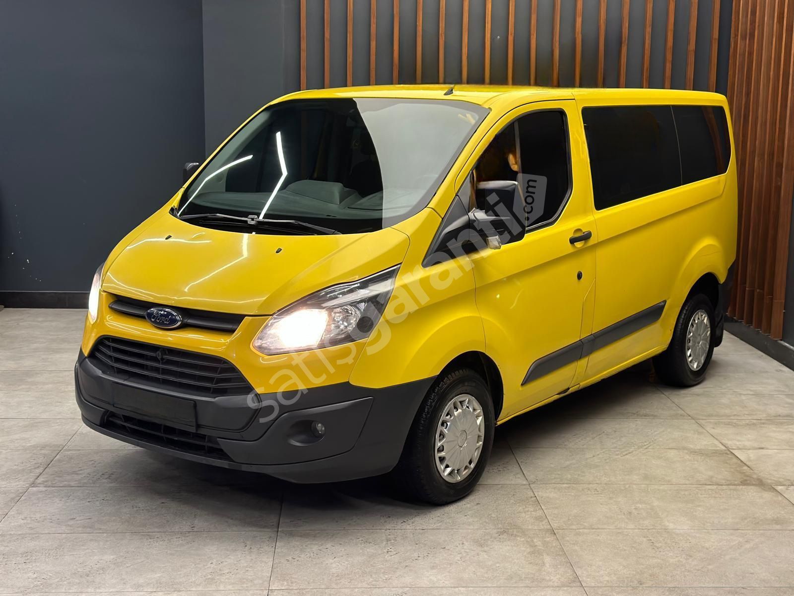 Sahibinden Ford Tourneo Custom 2.2 TDCİ 300 S Trend 2013 Model