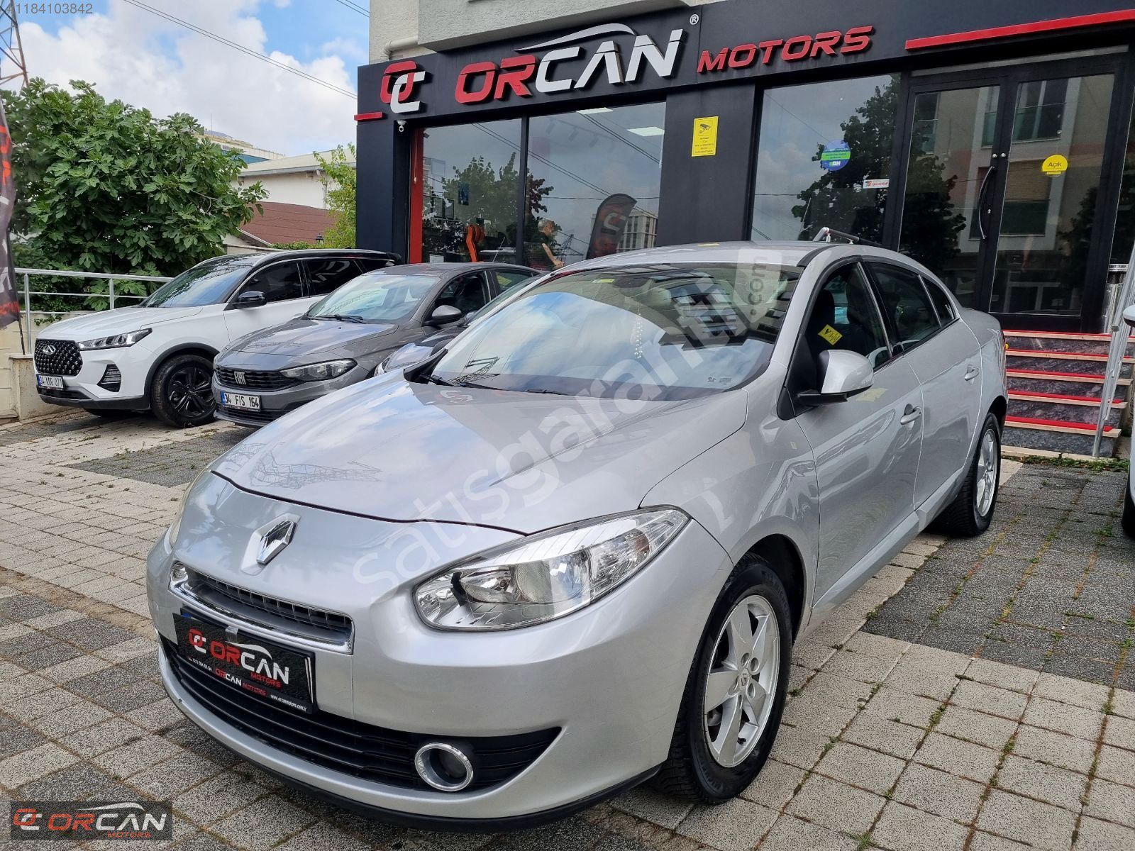 ORCAN MOTORS dan 2012 Fluence 1.5 DCI Dynamic EDC ( otomatik )