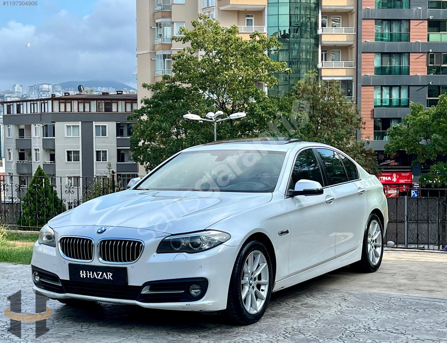 2015 - BMW 520i COMFORT- YARIM HAYALET - SEDEFLİ BEYAZ - SUNROOF