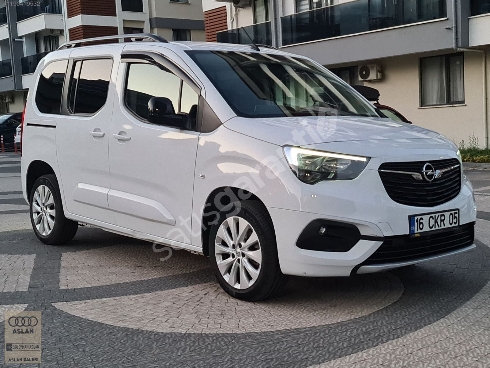 KREDİ KARTINA 12 AY TAKSİT EAT8 DİZEL OTOMATİK ELEGANCE COMBO