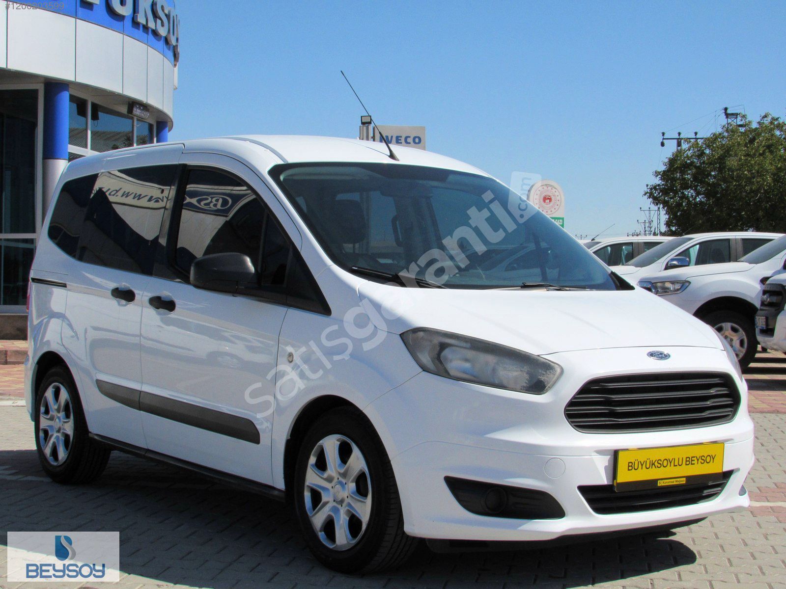 BÜYÜKSOYLU BEYSOY'DAN 2017 TOURNEO COURIER KOMBI 1.5 TDCI TREND