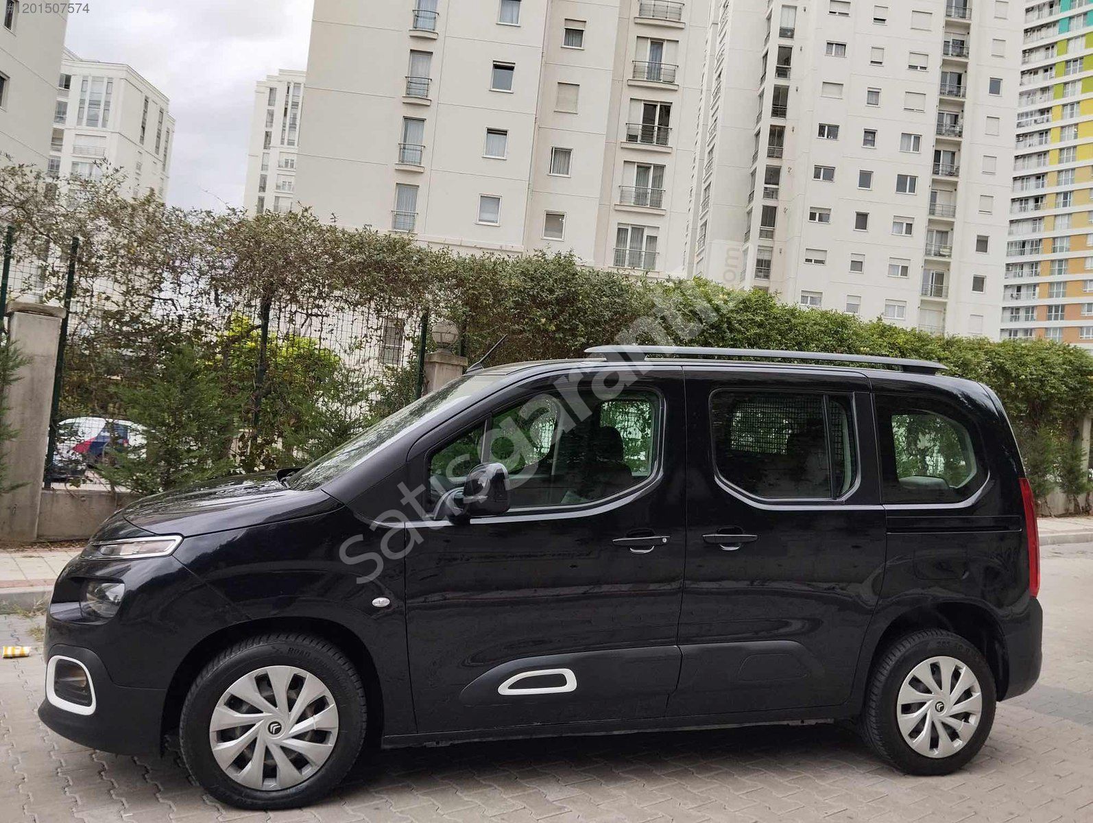 TAKASLI 2019 BERLINGO FULL SERVİS BAKIMLI