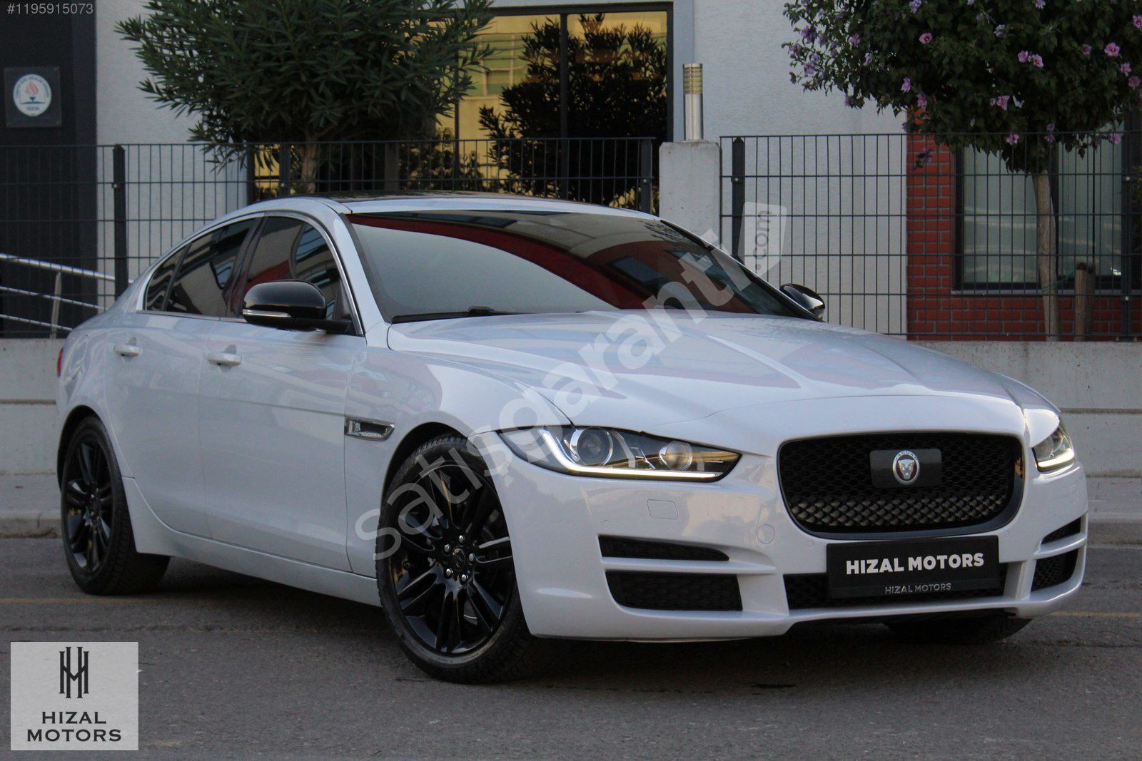 HIZAL MOTORS_2015 JAGUAR XE PRESTIGE + HAFIZA + ELK.AYNA + SUNRF