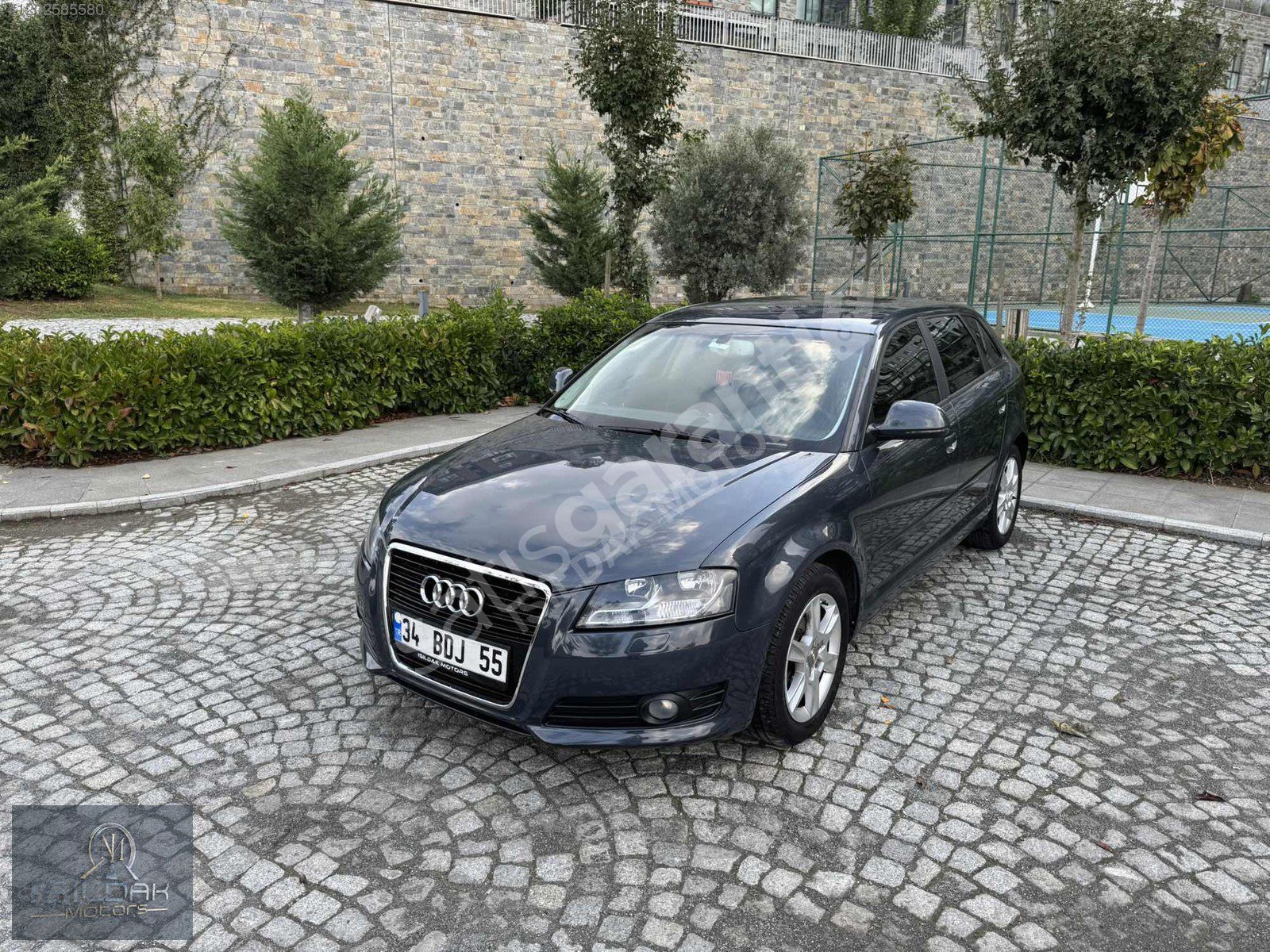 AUDİ A3 SPORTBACK 1.4 TFSI ATTRACTİON 95.000 KM OTOMATİK VİTES