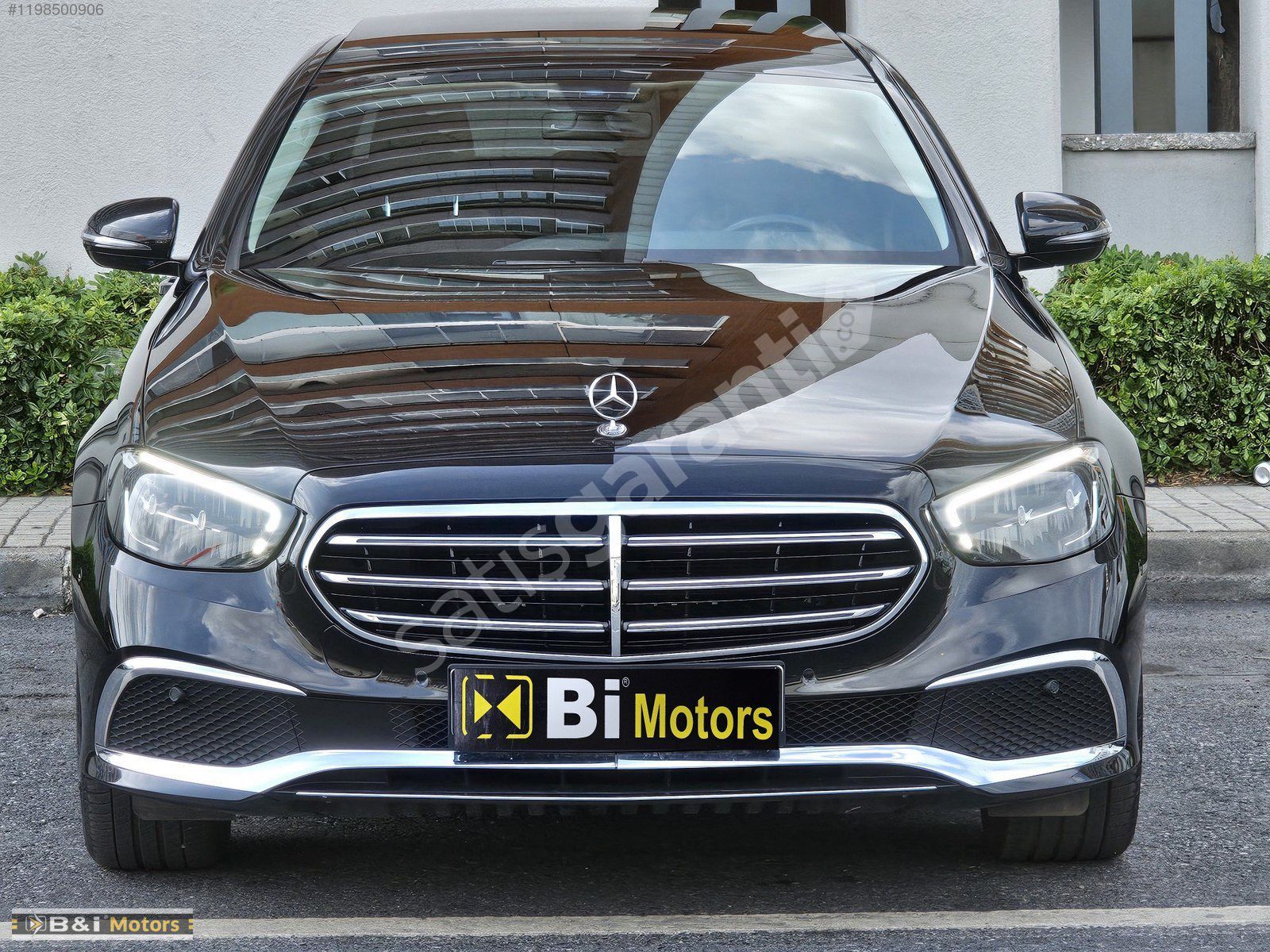 Bİ MOTORS'TAN 2022 MERCEDES E200 D EXCLUSİVE BURMASTER TABA