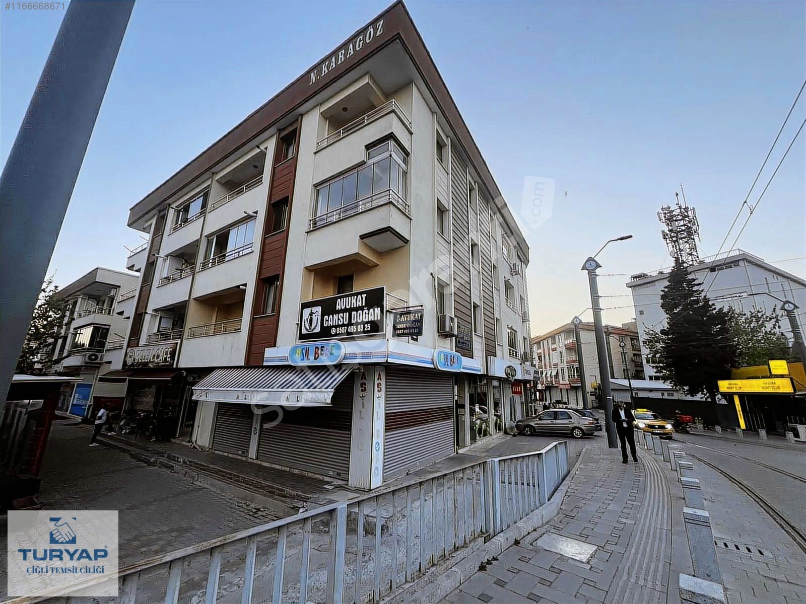 Çiğli Ataşehir Mahallesi'nde Satılık 3+1 Daire