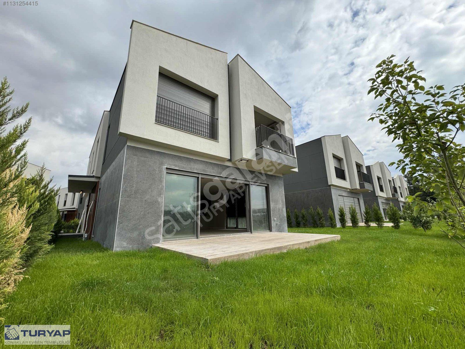 DÜZLERÇAMI PİNE VİLLAGE'DA 6+1 MÜSTAKİL VİLLA