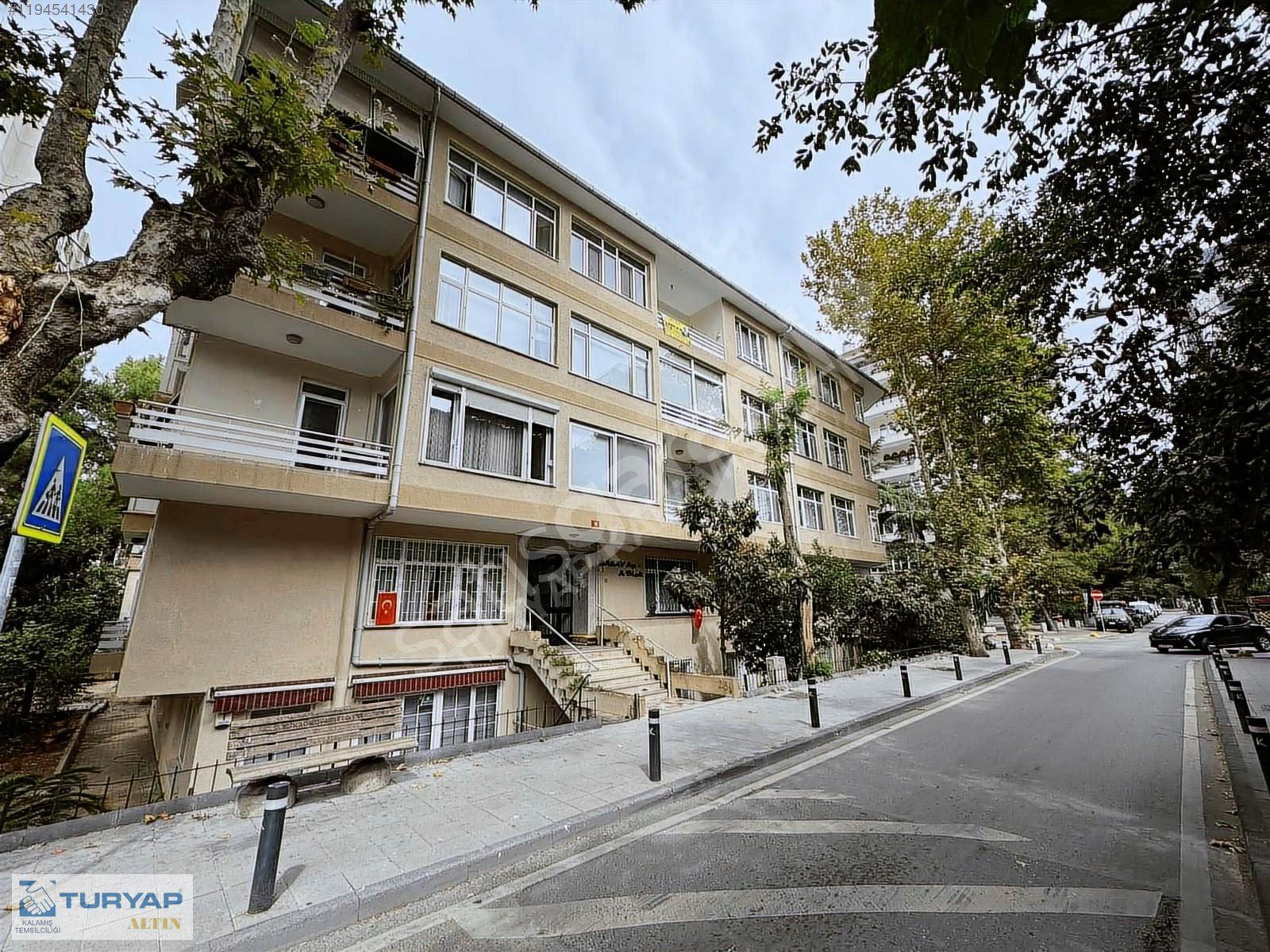 FENERYOLUNDA 169M2 3,5+1 KİRALIK GENİŞ DAİRE