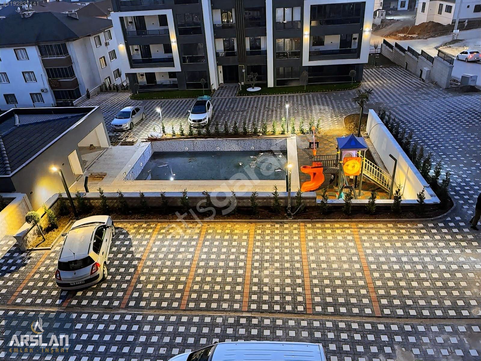 İNEGÖL ALANYURT FATİH MAH.3+1,145M2,2.KAT,SİTE İÇİ,SATILIK DAİRE
