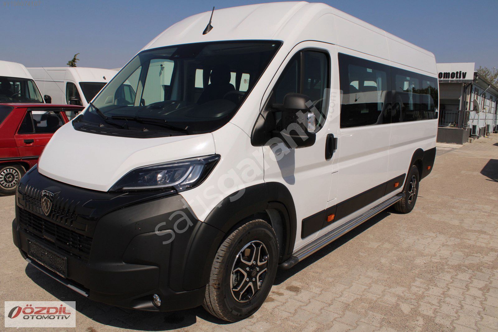 2024 PEUGEOT BOXER 4 TON YENİ YÜZ 16+1 PERSONEL