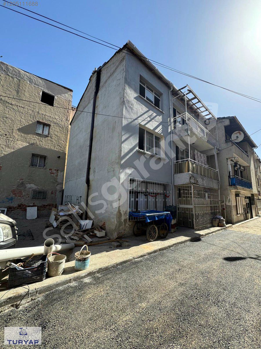 GAZİEMİR TURYAPTAN KARABAĞLAR ÇALIKUŞU MAH. SATILIK KOMPLE BİNA
