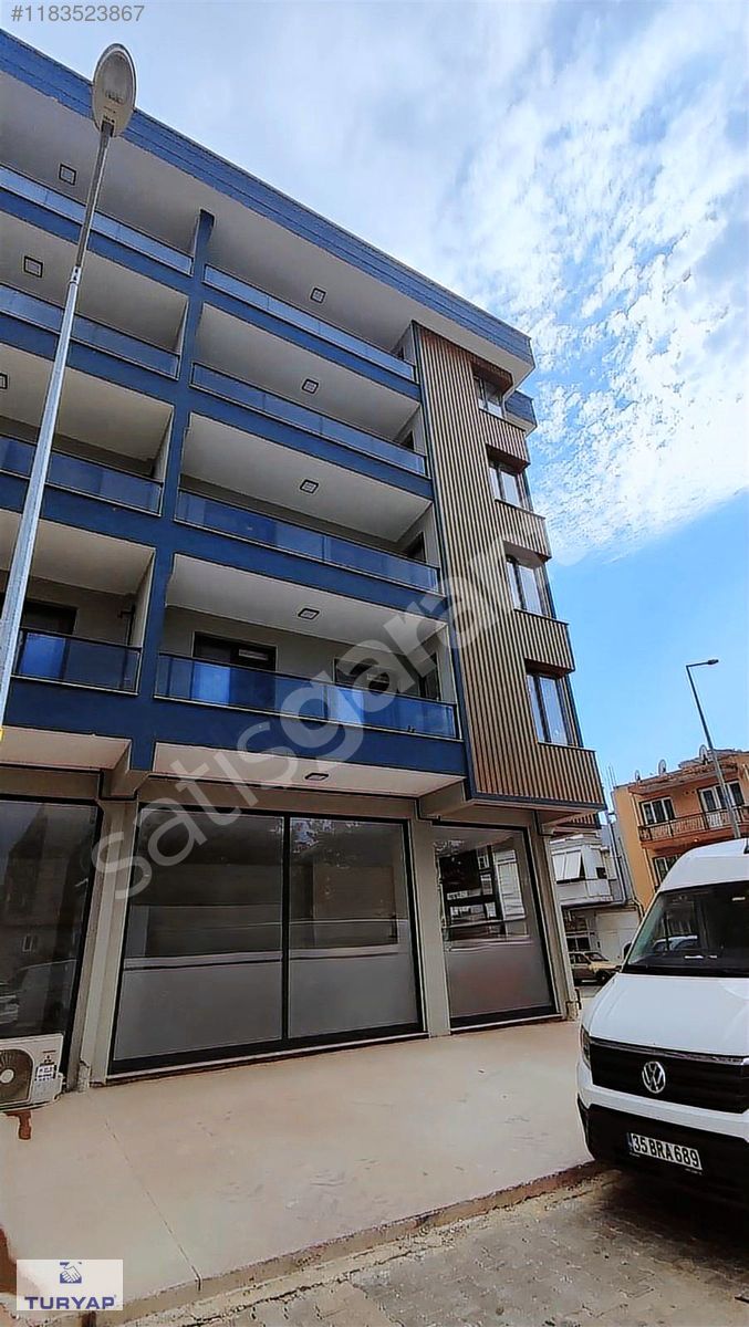 Menderes Merkezde 4+1 Sıfır Kat Dublex Satılık Daire