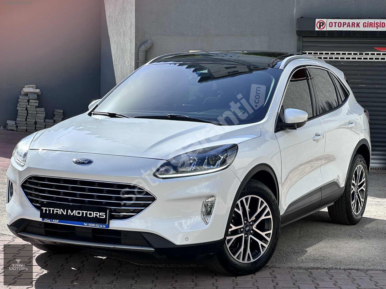 TİTAN MOTORS 2022 FORD KUGA 57 BİN KM TITANIUM YETKİLİ BAKIMLI