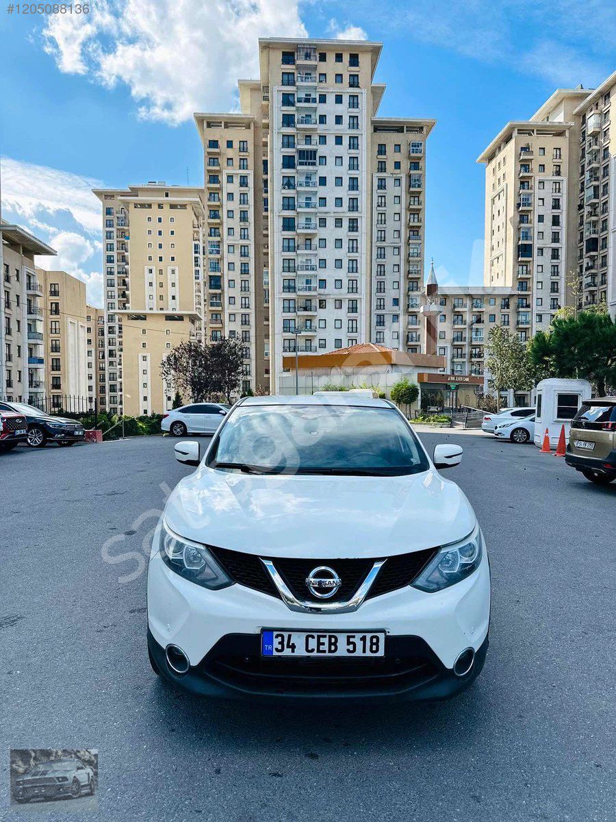 ÖZ ÇAĞDAŞ OTOMOTV DEN NİSSAN Qashqai HATASIZ BOYASIZ 5 ADET VAR