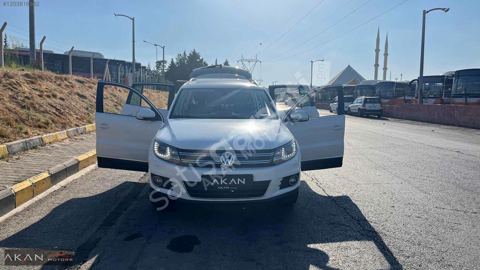 AKAN MOTORS VWTIGUAN DSG CHROME EDITION -CAM TAVAN