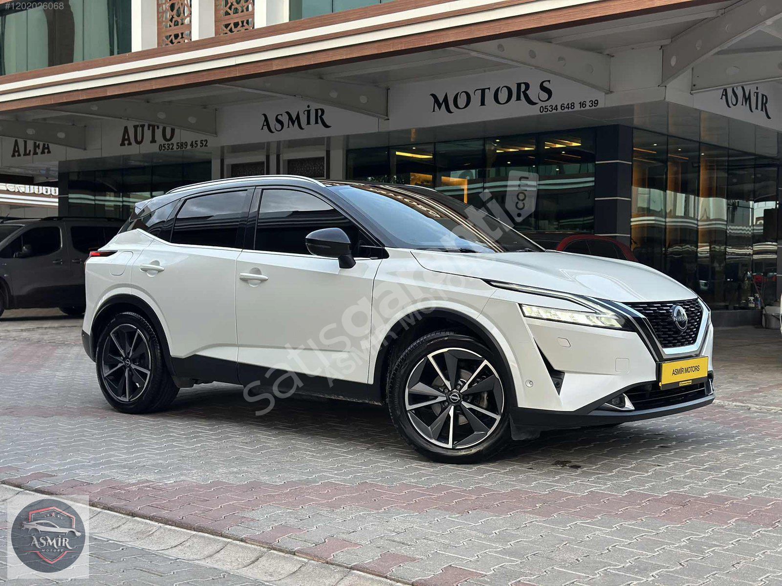 ASMİR MOTORSTAN HATASIZ BOYASIZ SERVİS GARANTİLİ Qashqai