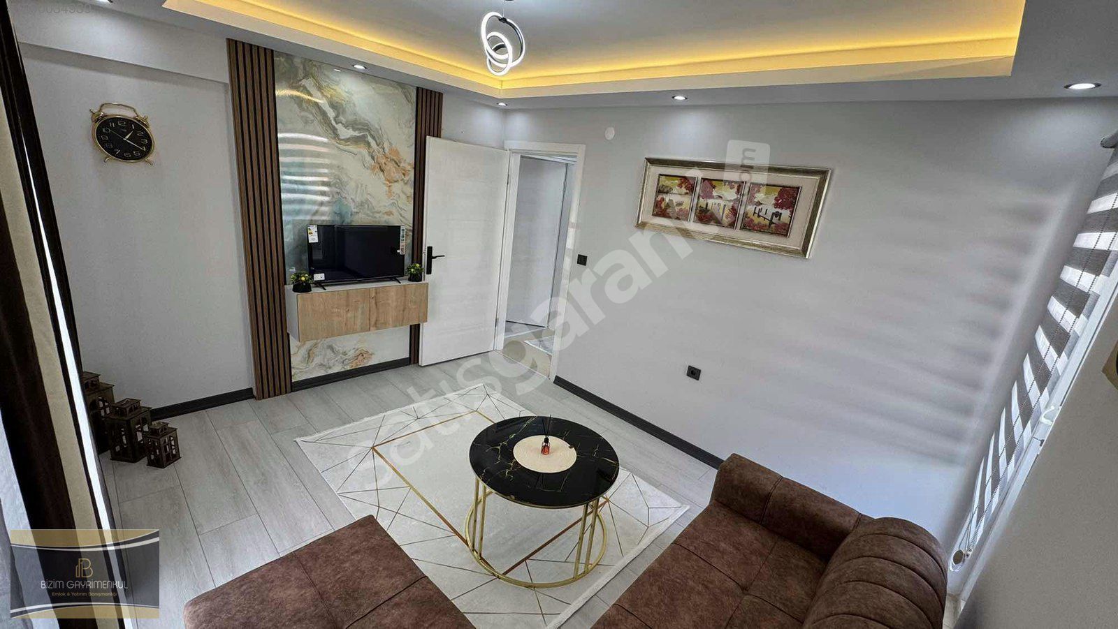 **GÖRÜKLE MERKEZ'DE AYRI MUTFAK BOŞ ÇİFT BALKON ARAKAT DAİRE**