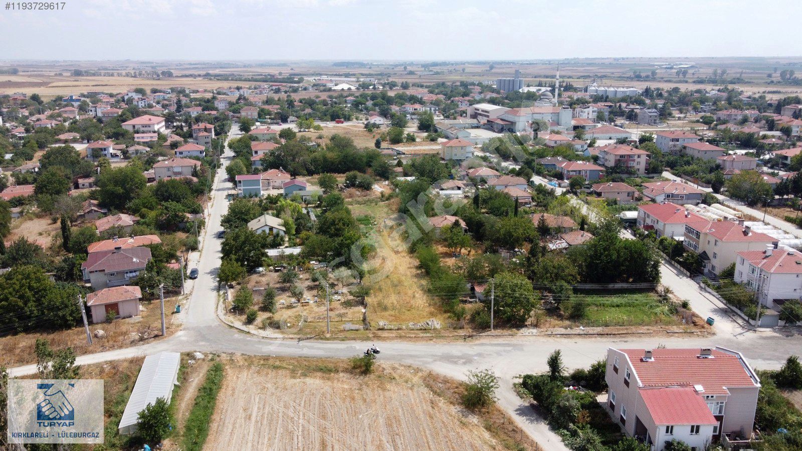 TURYAP'TAN LÜLEBURGAZ DURAK MAH.SATILIK 2.100 M2 YOLA CEPHE ARSA