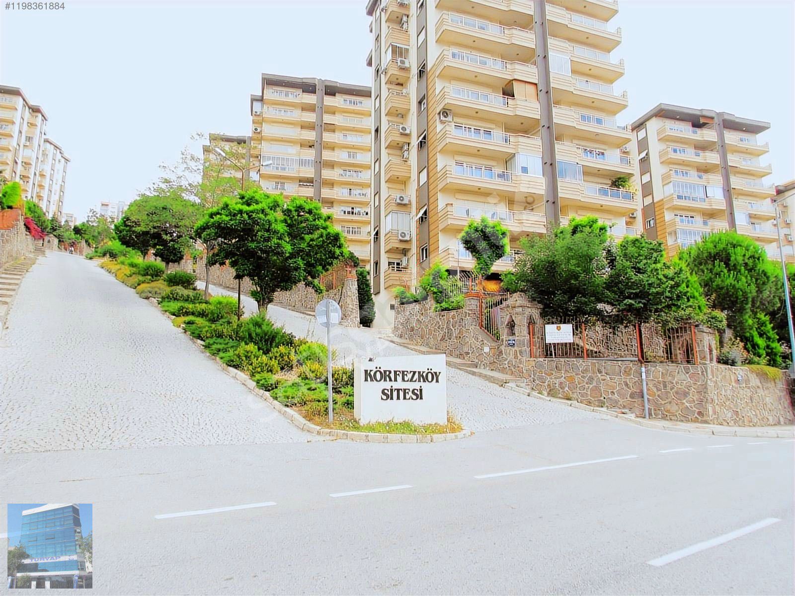 Körfezköy Sitesi Bülent Ecevit Caddesinde Satılık 3+1Daire