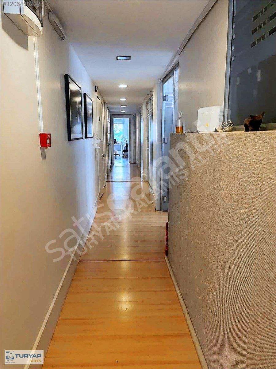 Bağdat Caddesi Üstü (200m2) Çiftehavuzlar Dr Muayene Ruhsatlı