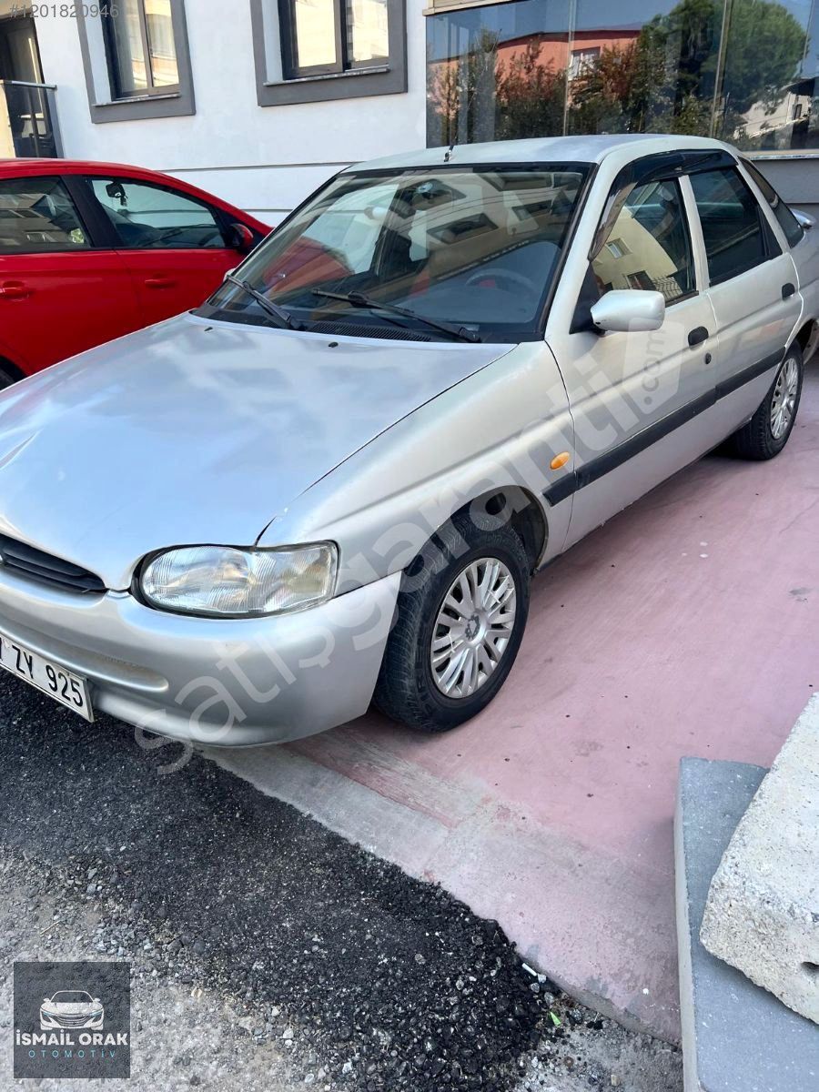 KREDİ KARTINA TAKSİTLİ 97 model Ford CLX