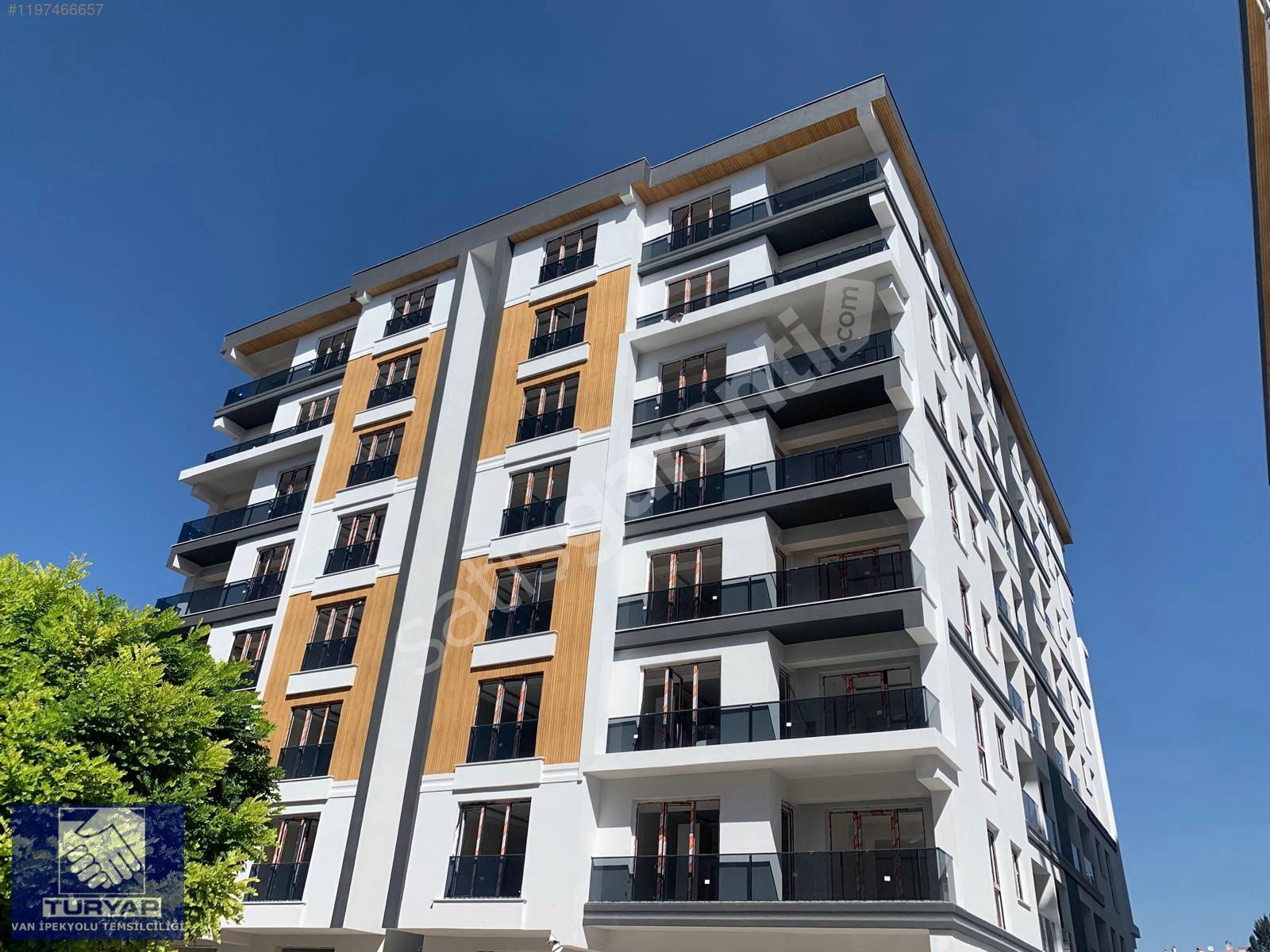 TURYAP'TAN HALİLAĞA MAHALLESİNDE SATILIK 3+1 DAİRE