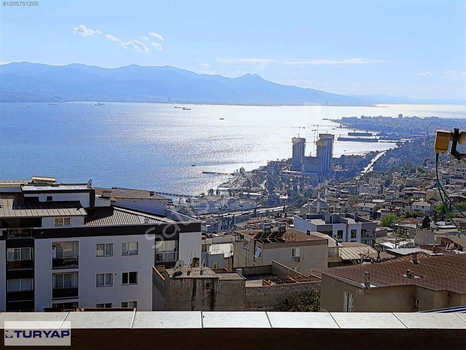 Bayraklı Cengizhan Mah. 3 Daireli,Körfez Manzaralı KOMPLE BİNA