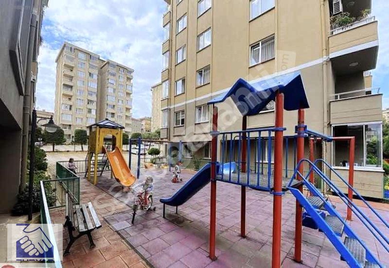 TURYAP DAN METRO YANI EKŞİOĞLU AKKENT2 SİTESİNDE HARİKA KONUMDA