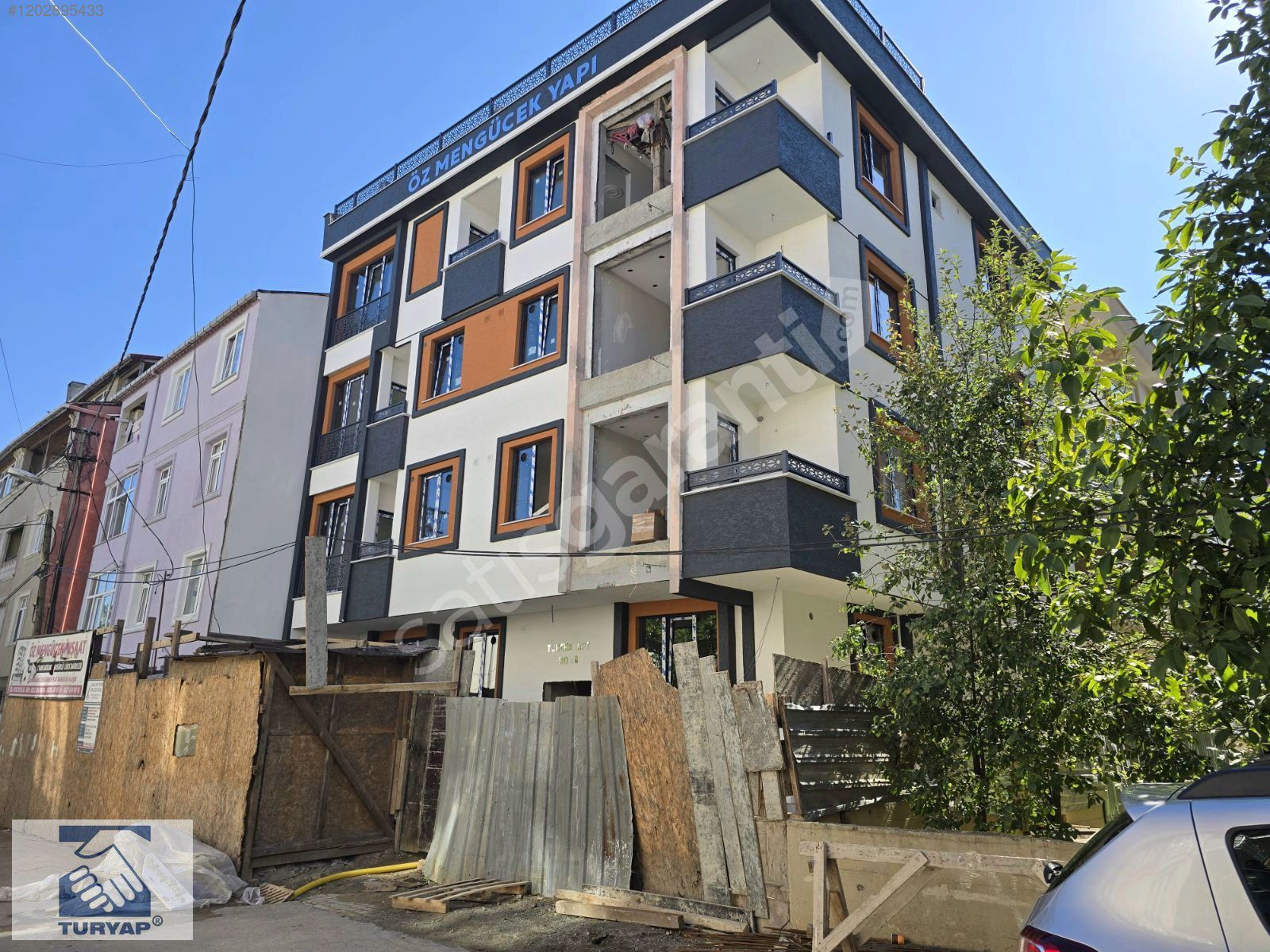 Turyap'tan Samandıra Akpınar Mahallesinde 1+1 Düz Giriş Daire