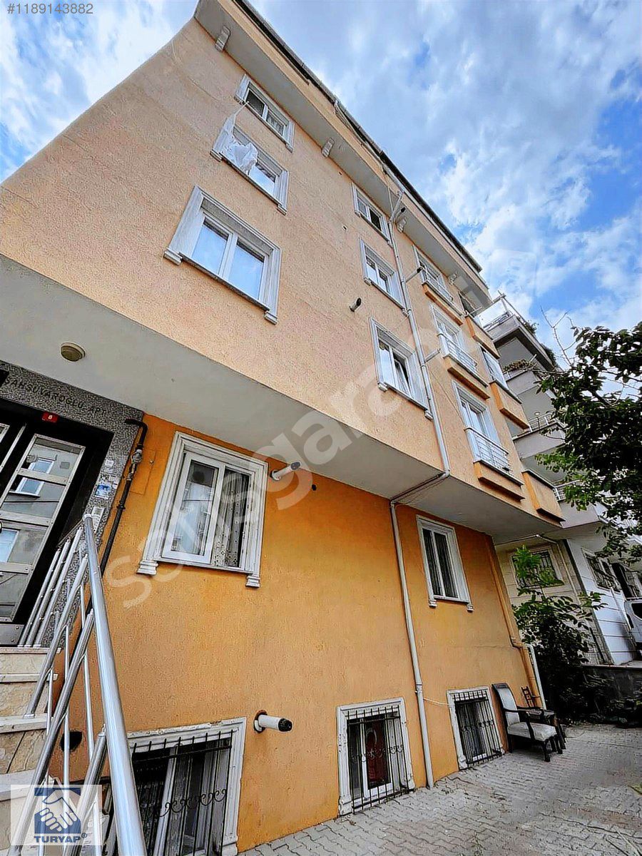 TURYAPTAN SARIGAZİDE 5+2 180M2 TERS DUBLEKS TEK TAPU 2 DAİRE