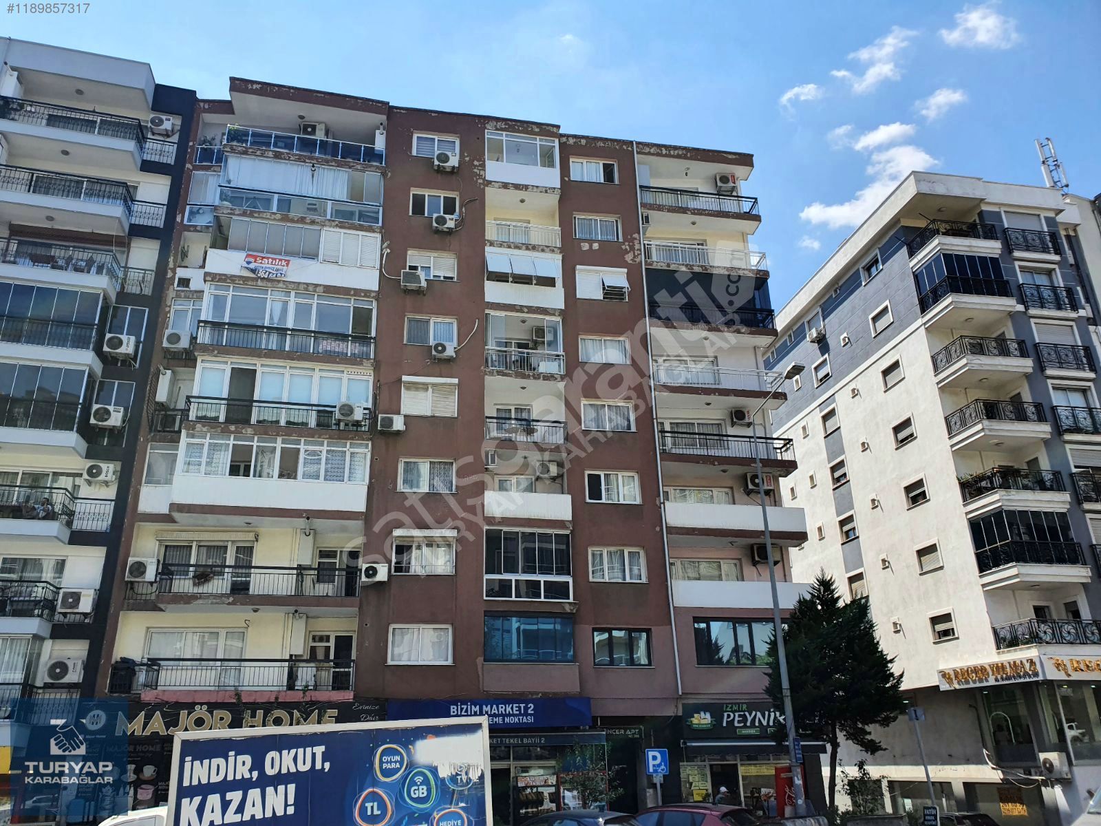 Eşrefpaşa Caddede İzmirpark AVM Yanı 3+1 Satılık Asansörlü Daire
