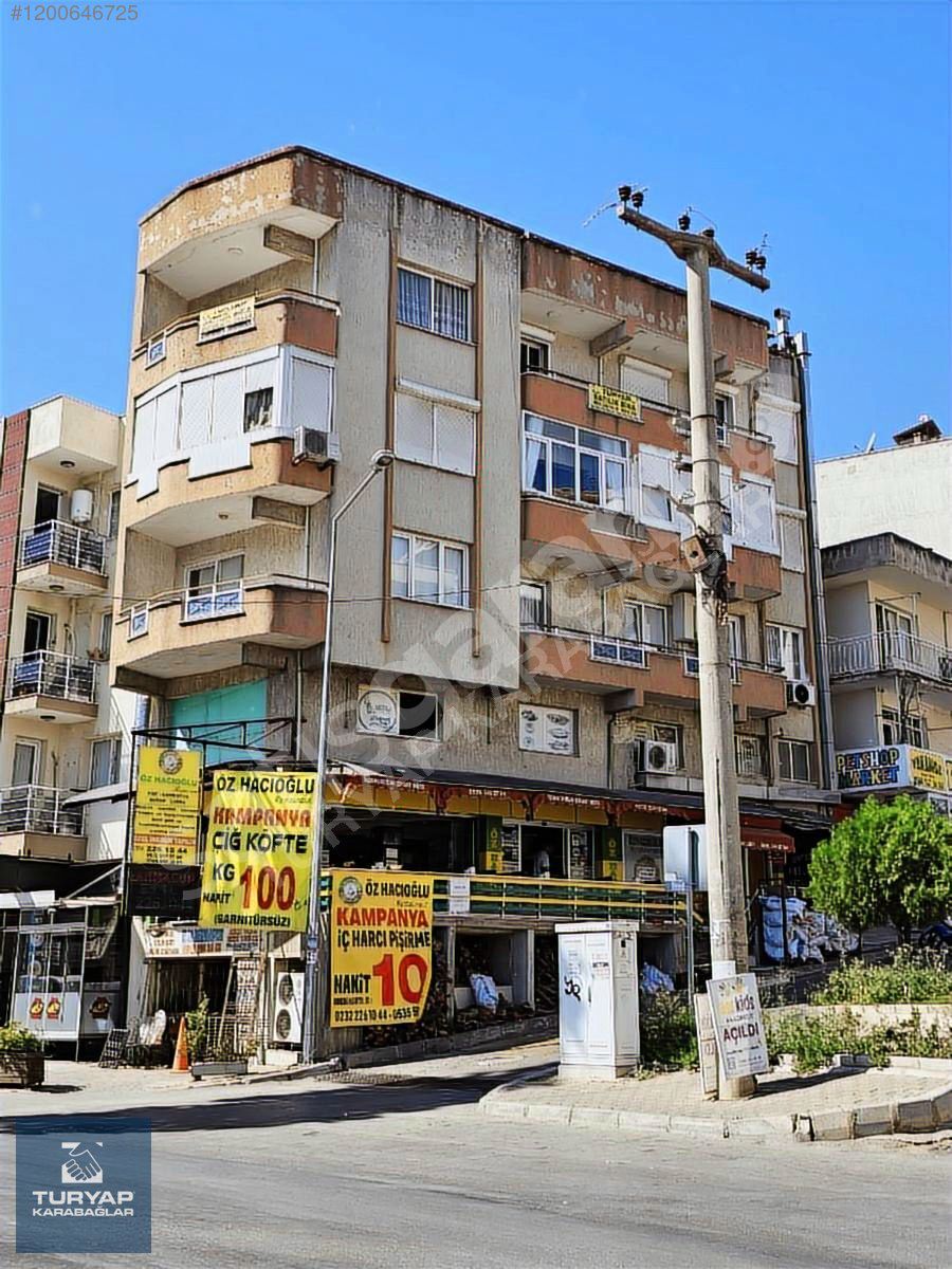 Eskiizmir Caddesi Üzerinde 3 Daire 2 Dükkan Satılık Komple Bina