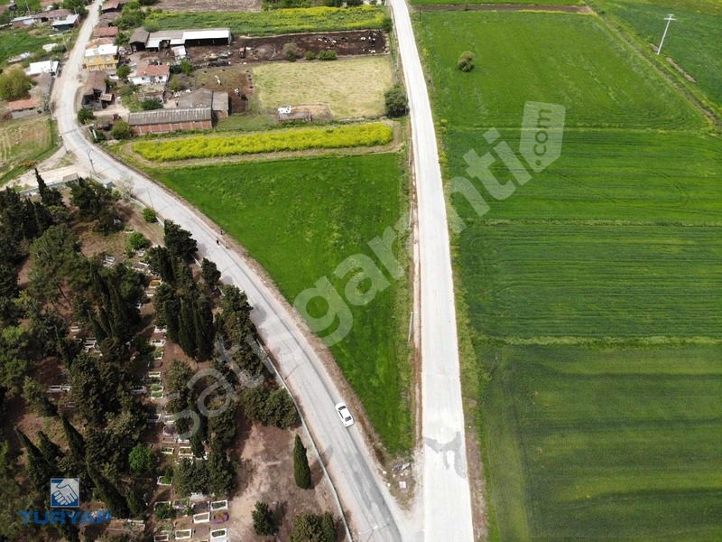 ÇANAKKALE BİGA HACI HÜSEYİN YAYLASI 1.800 M2 SATILIK TARLA