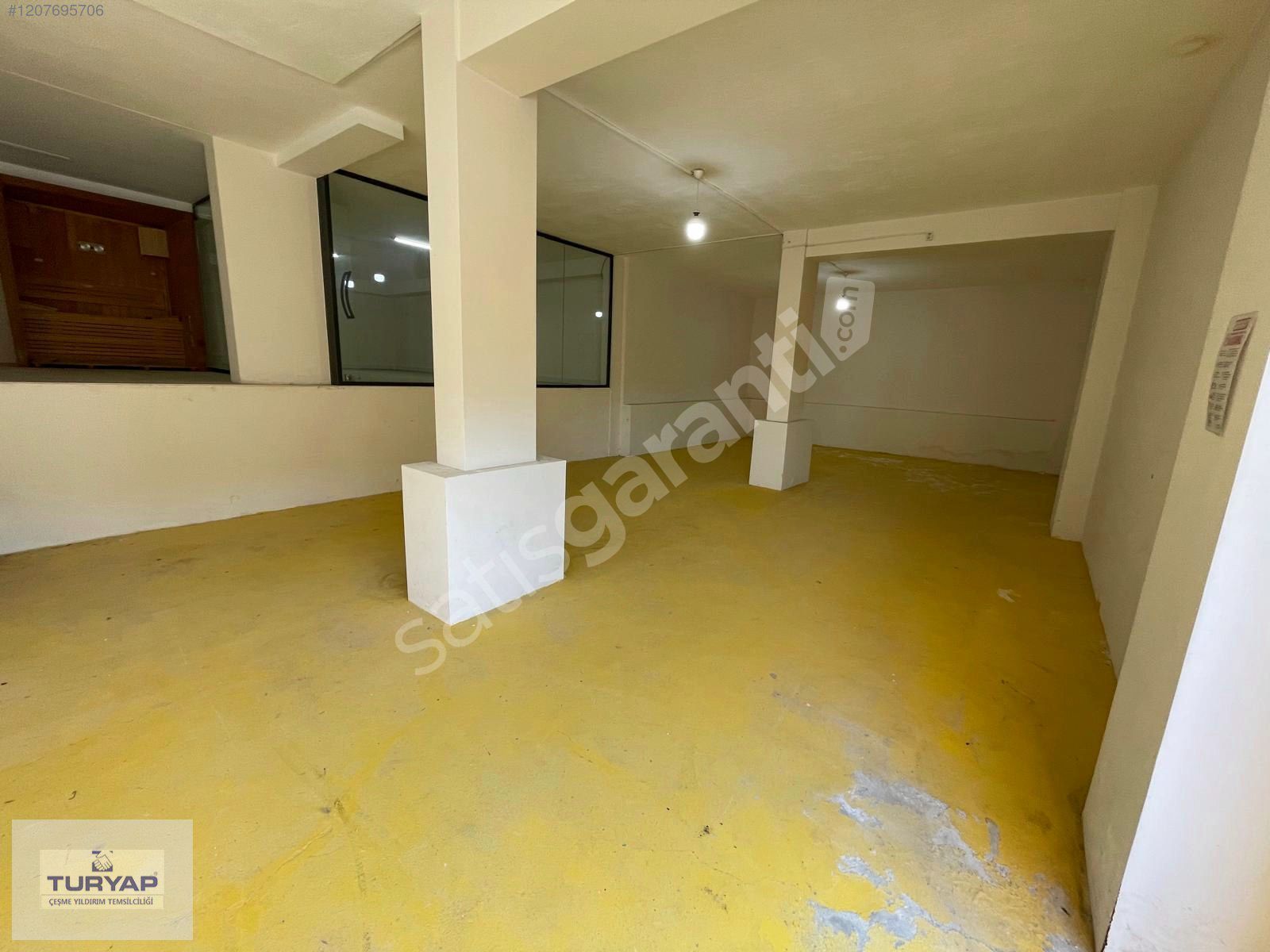 TURYAP ÇEŞME MERKEZDE 230m² KURMSALA KİRALIK İŞYERİ-DÜKKAN