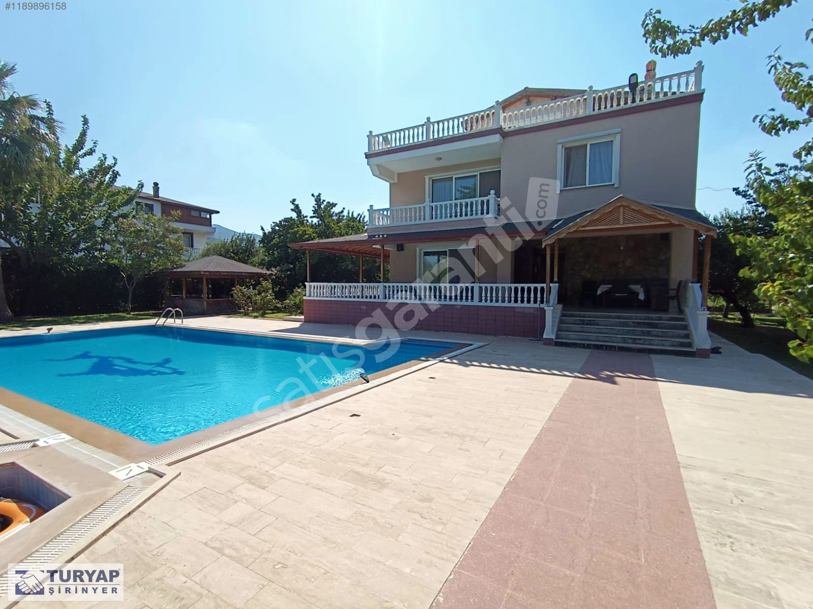 İzmir Kemalpaşa Çınarköy'de Satılık Villa