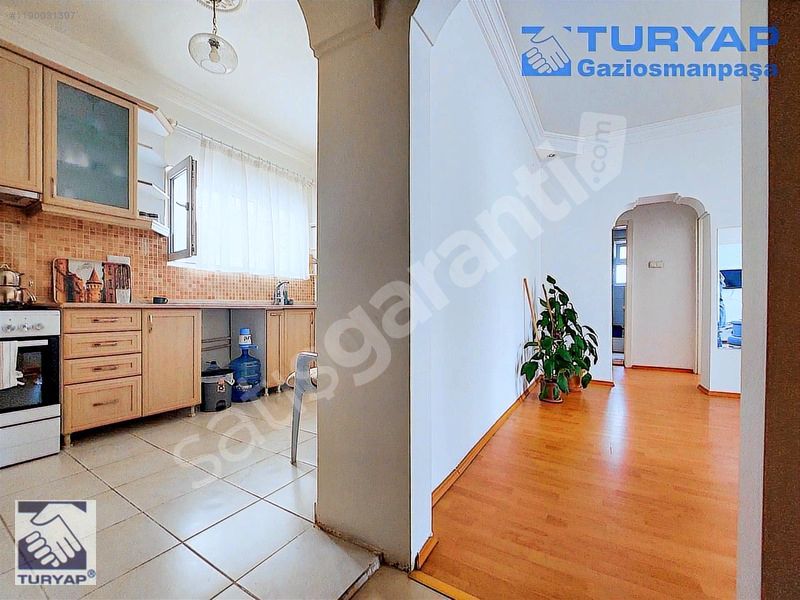 ESAT CADDESİ TEPEBAŞINDA 2+1 4. KAT BAKIMLI KOMBİLİ DAİRE