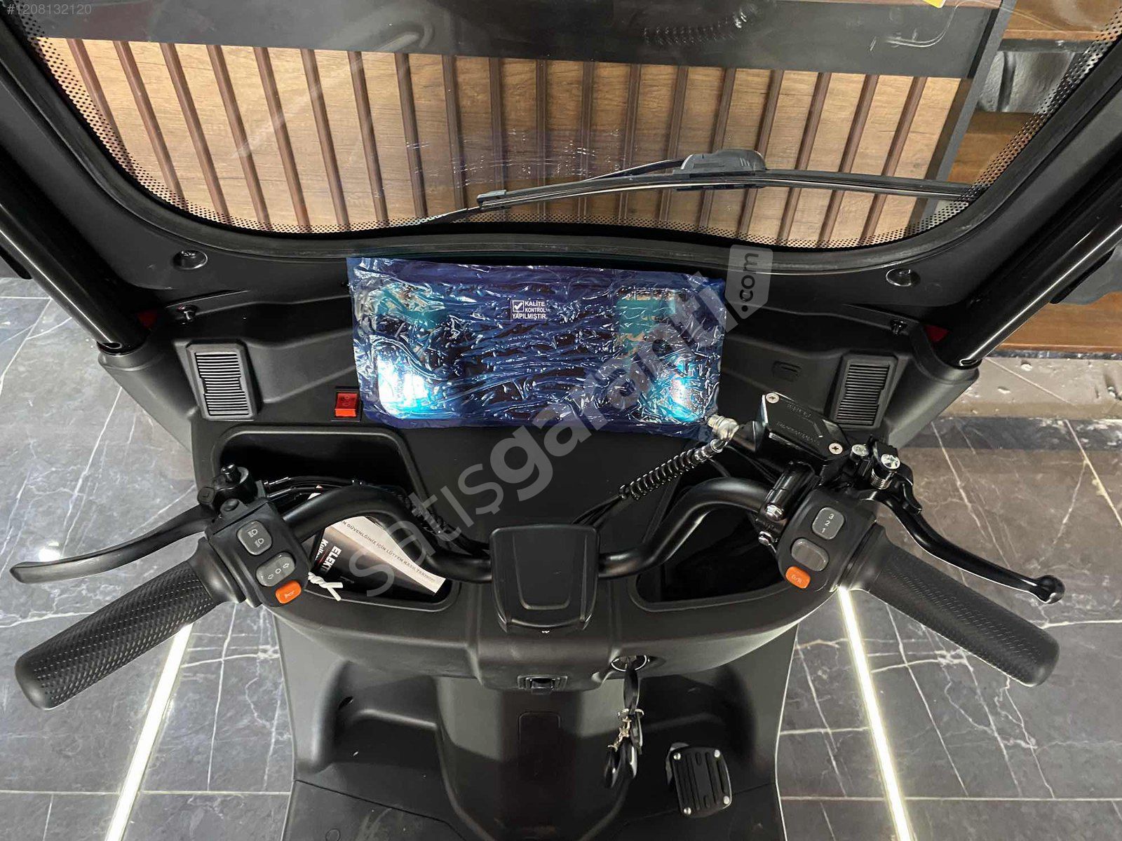 YETKİLİ BAYİDEN 2024 JULİA 9000 ELEKTRİKLİ KABİNLİ MOTORSİKLET