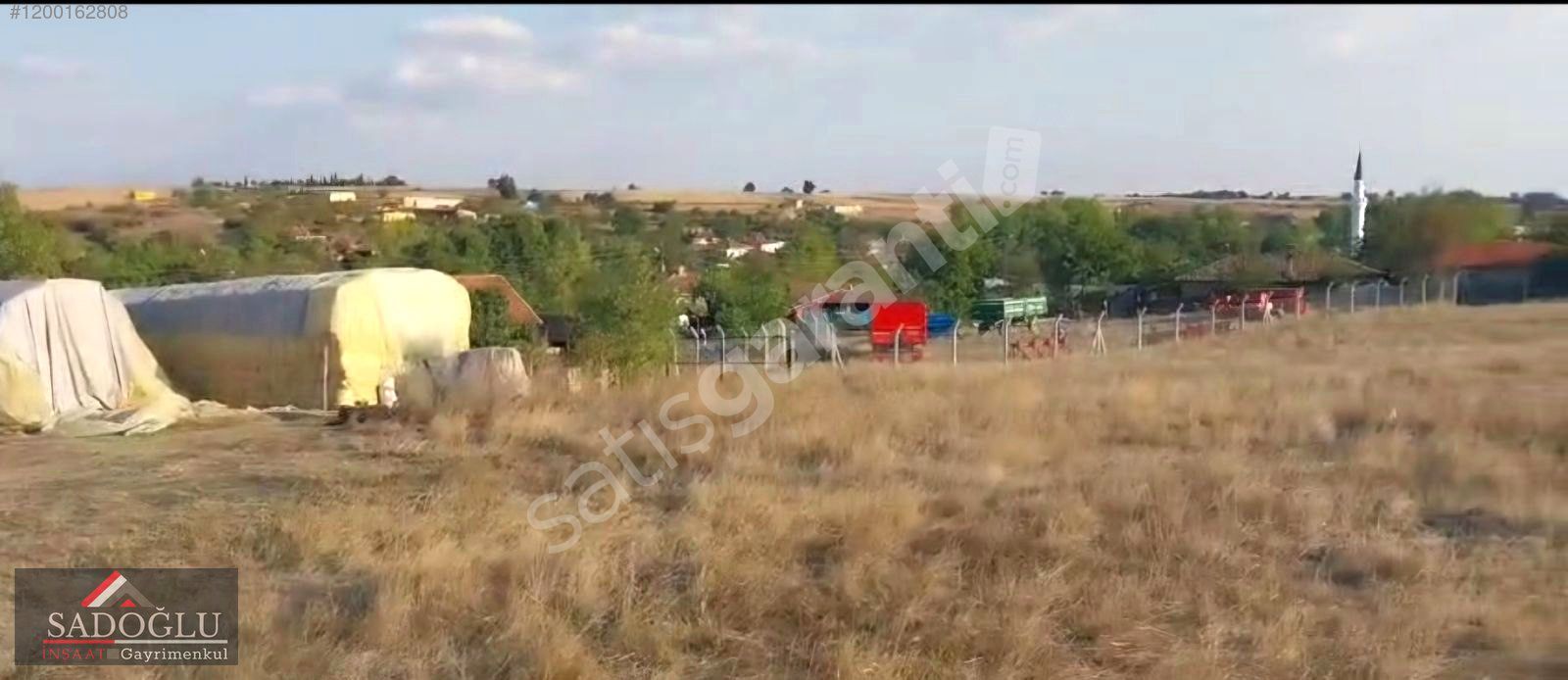SATILIK 513 m2 imarli Arsa
