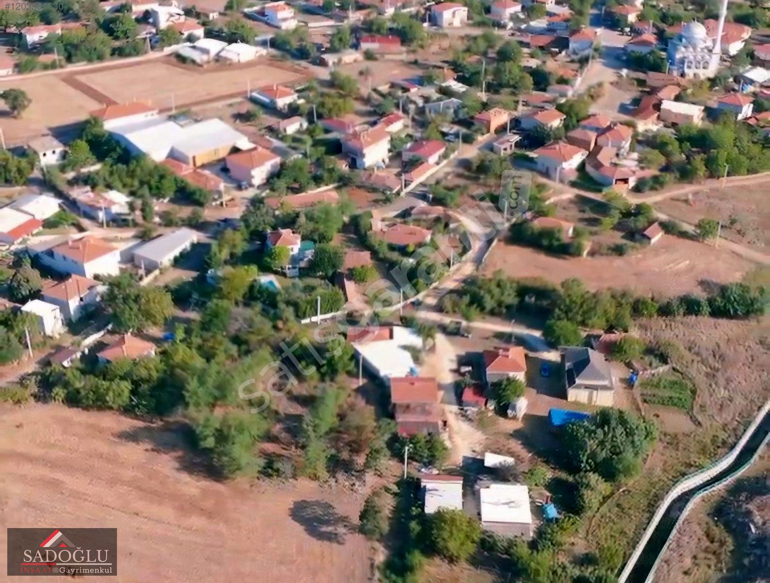 EMİRALİ KÖYÜN'DE 2.860 m2 Satılık Arsa
