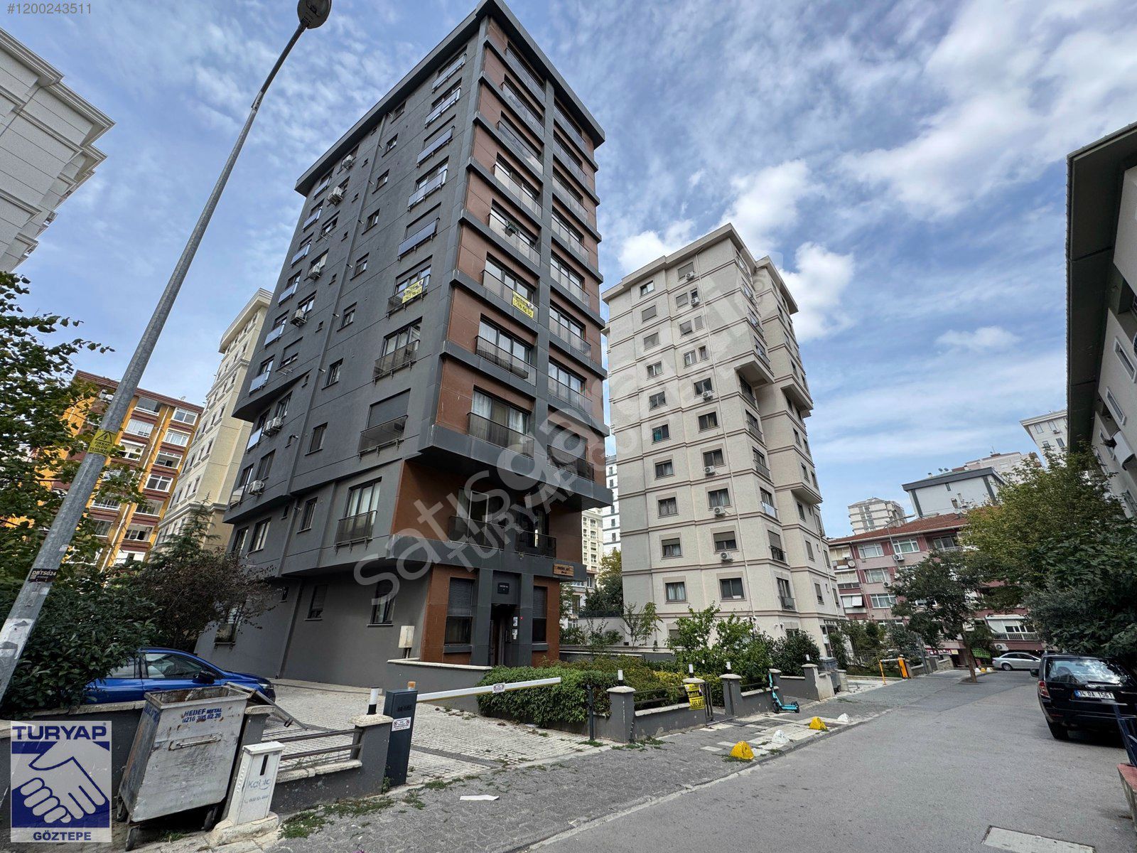 TURYAP GÖZTEPE DEN FENERYOLUN DA GENİŞ 2+1 SATILIK DAİRE