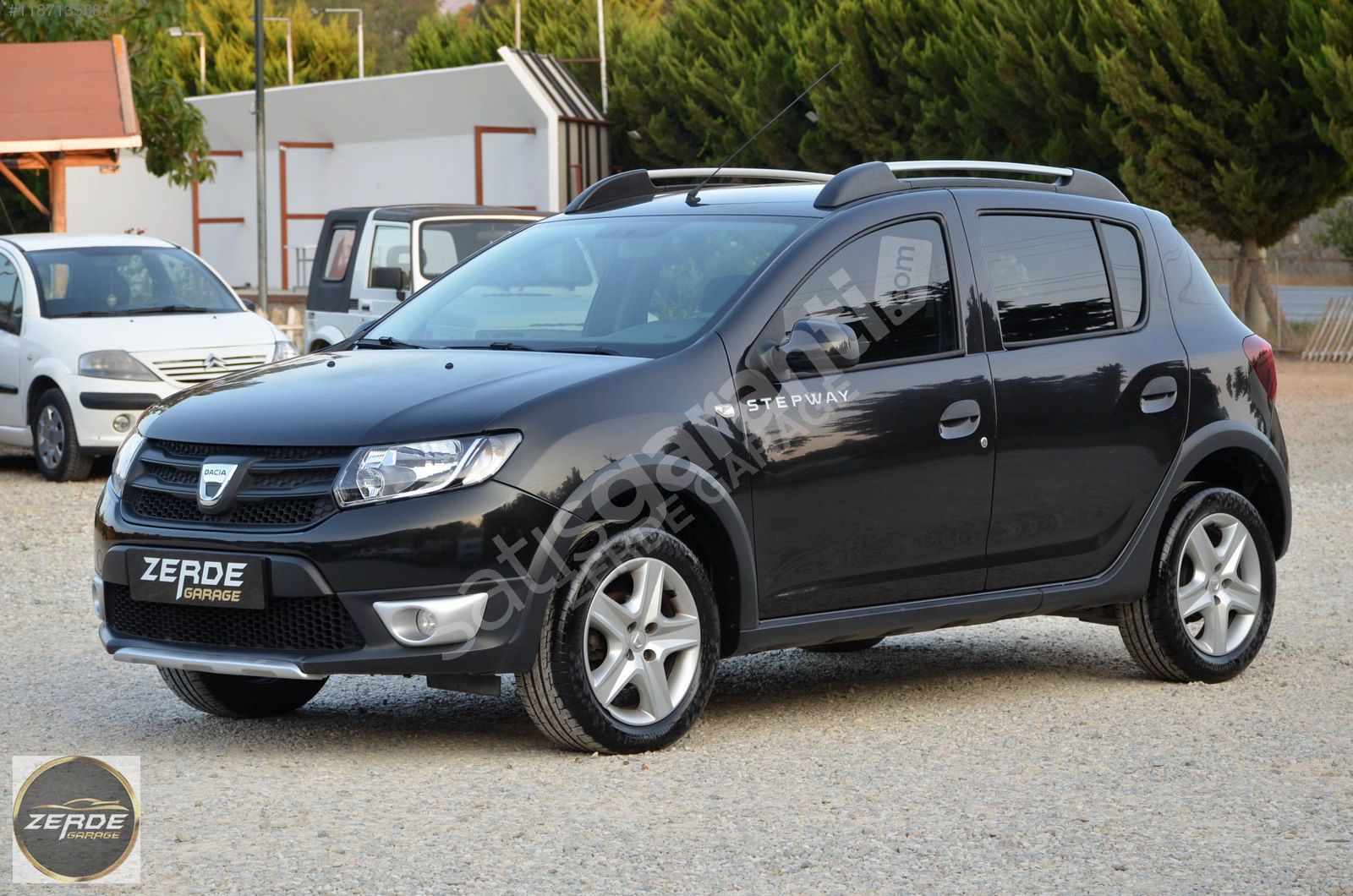 Zerde Garage Dacia Sandero Stepway 1.5 Dizel 62.000 Km Boyasız