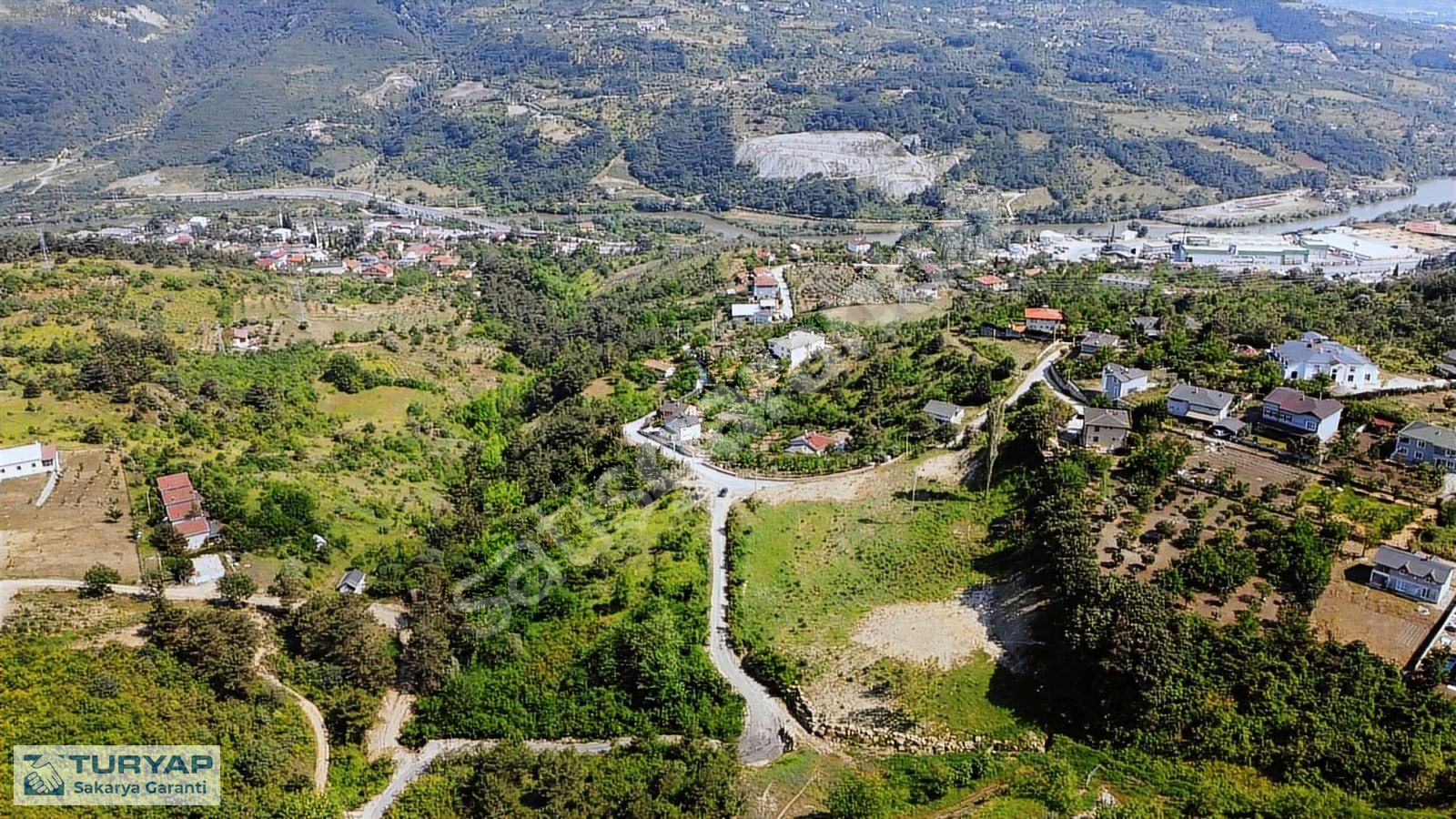 Sakarya Geyve Köprübaşı 1093 m² İmarlı Arsa (18m yola cepheli)