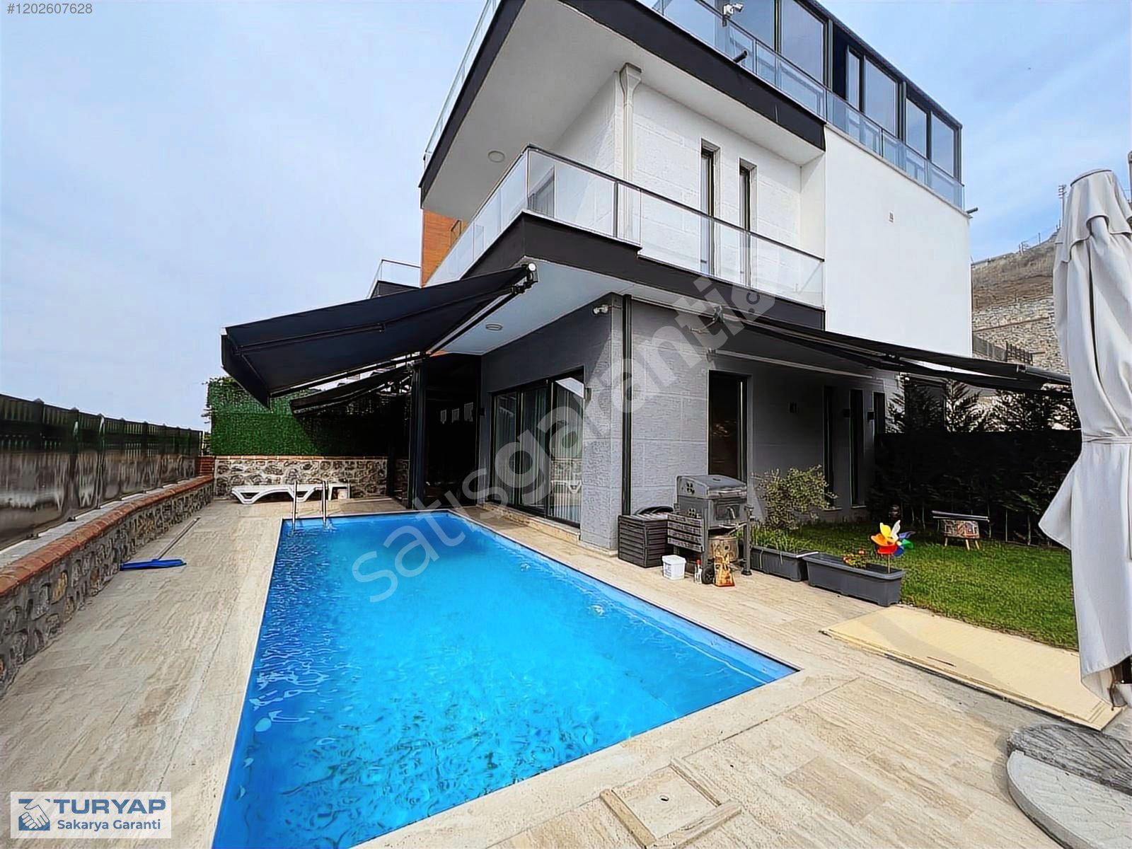 SAKARYA SERDİVANDA ASANSÖRLÜ HAVUZLU 6+1 TRİPLEX VİLLA