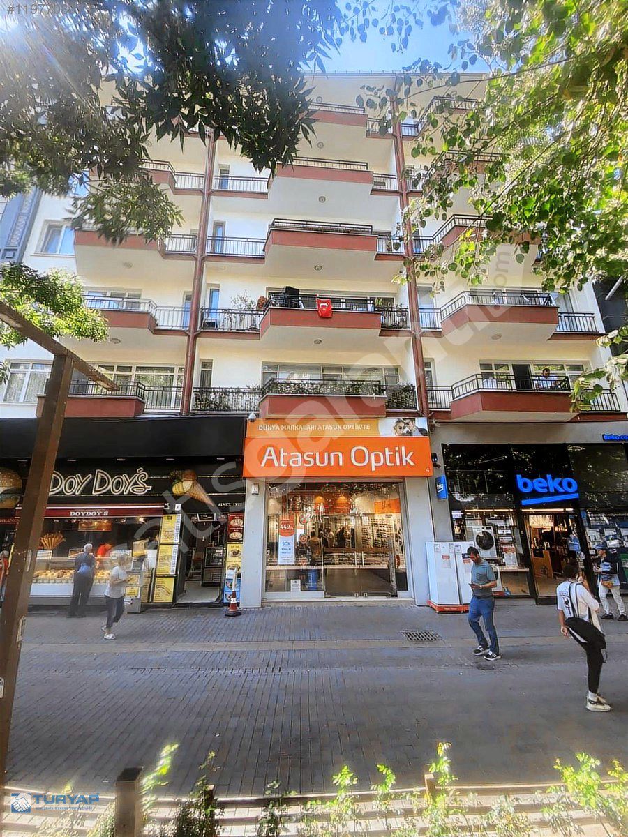 TURYAP ESKİŞEHİR HAMAMYOLU CADDESİNDE SATILIK BAKIMLI 3+1 DAİRE
