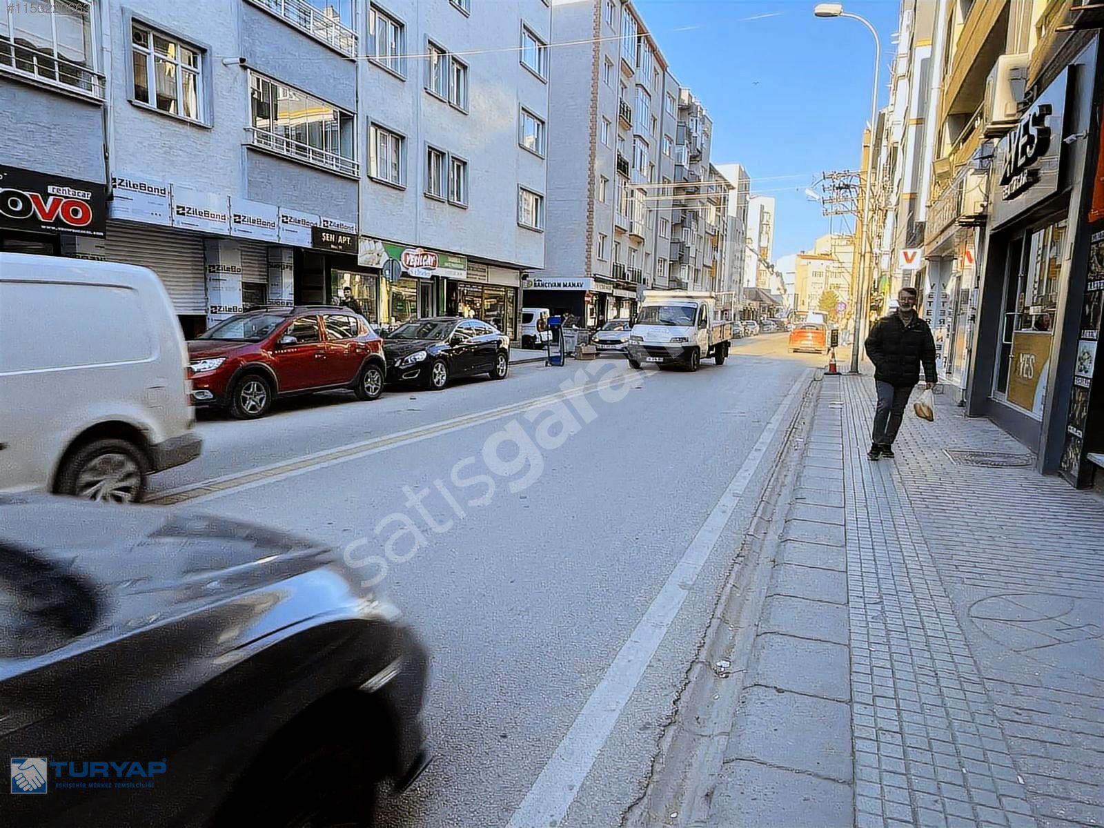 TURYAP' TAN ÇARŞI MERKEZDE SATILIK 3+1 ARA KAT BAKIMLI DAİRE