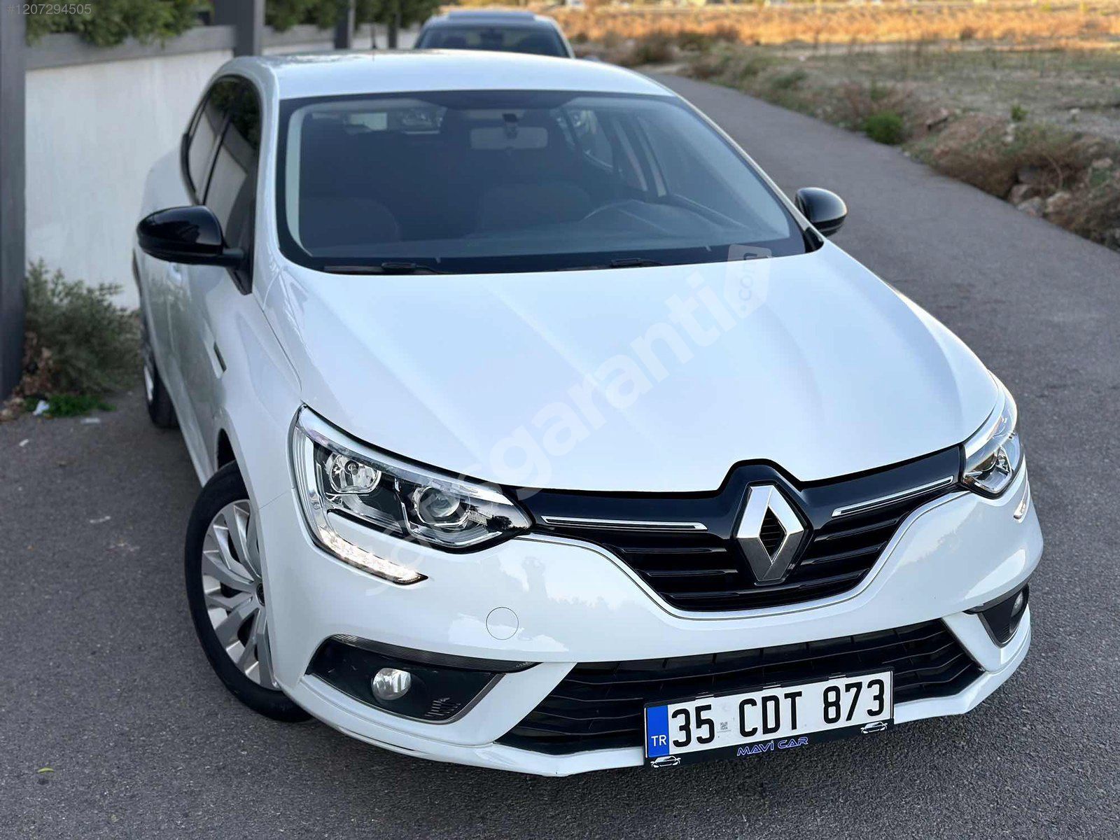 -MAVİ CAR- 2017 RENAULT MEGANE 1.5 DCI DEĞİŞENSİZ