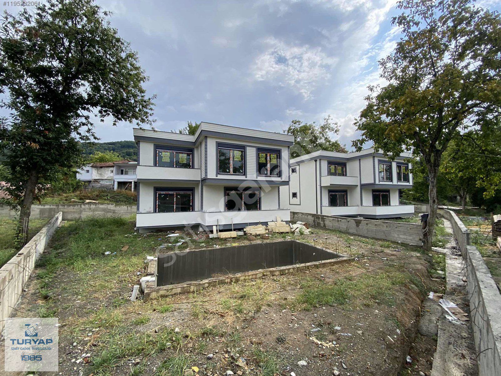 Turyap'tan Sapanca'da 5+1 Satılık Villa