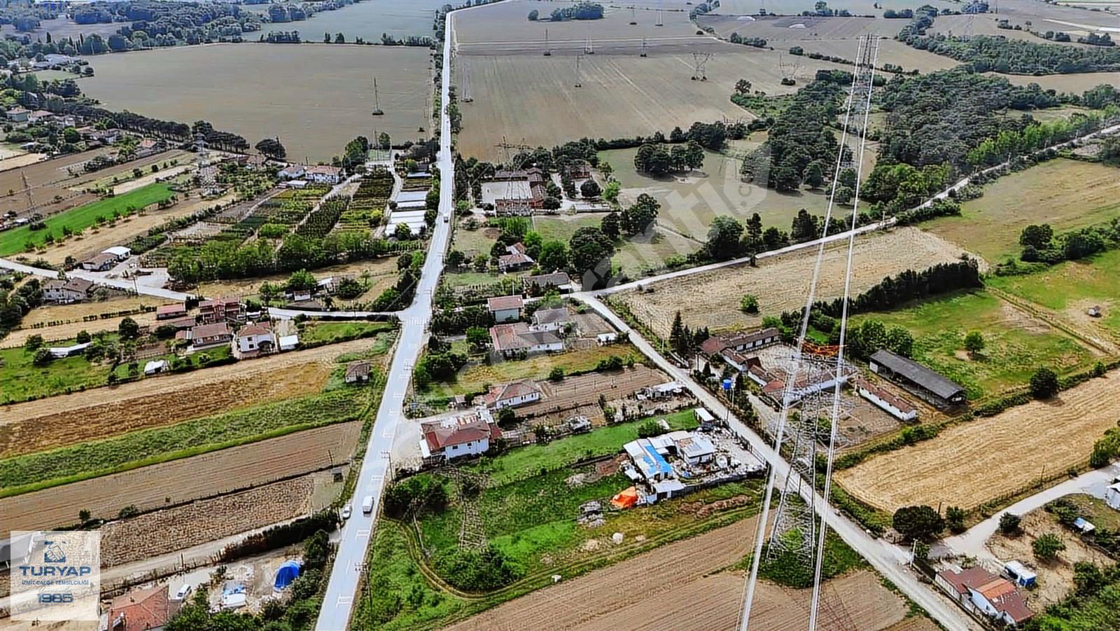Turyap'tan Akşeme Yolu Konteynır & Elektrik & Su 1400m2 Hisse