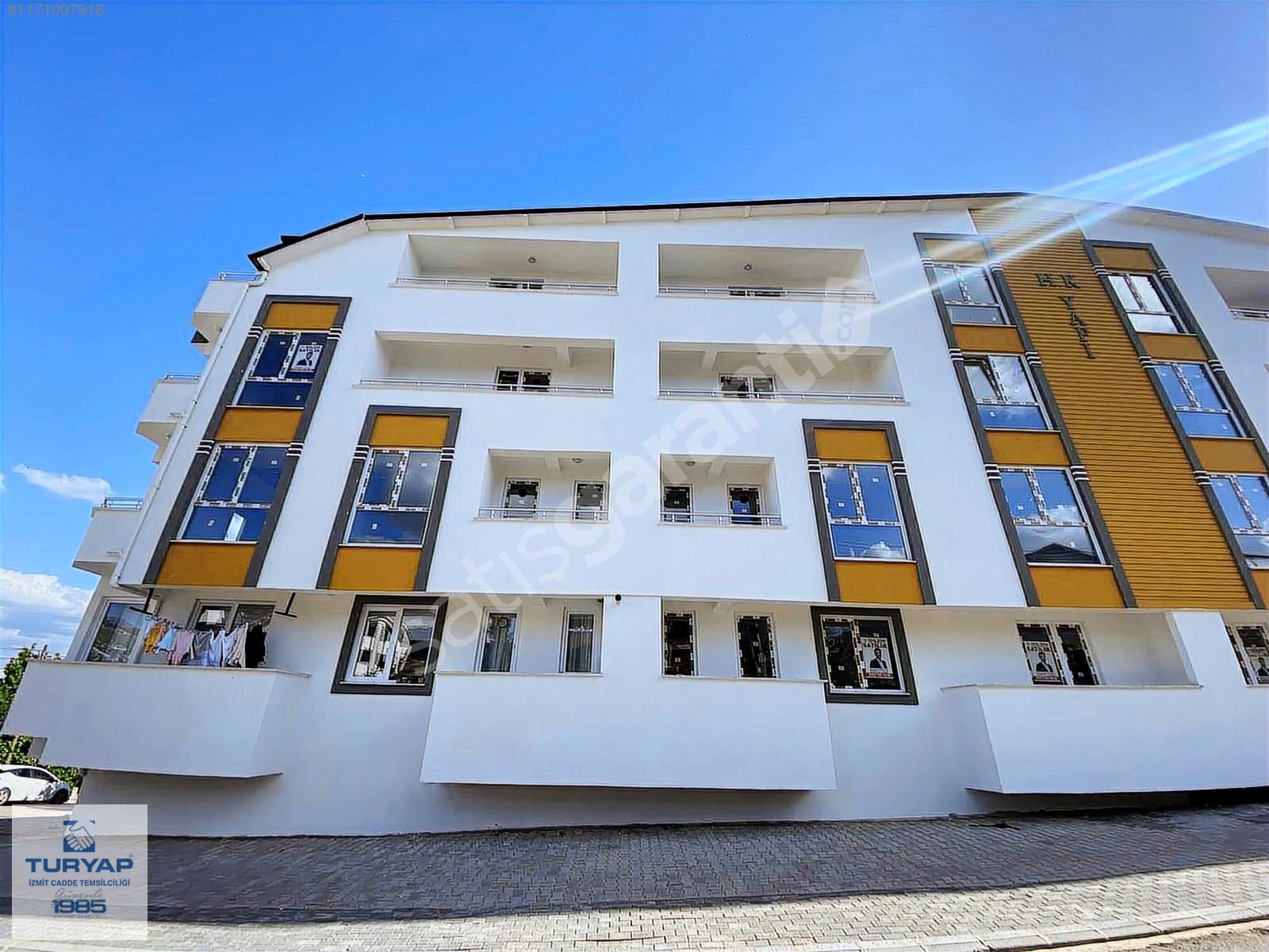 Turyap İzmit Cadde'den 4+1 Satılık Dubleks Daire