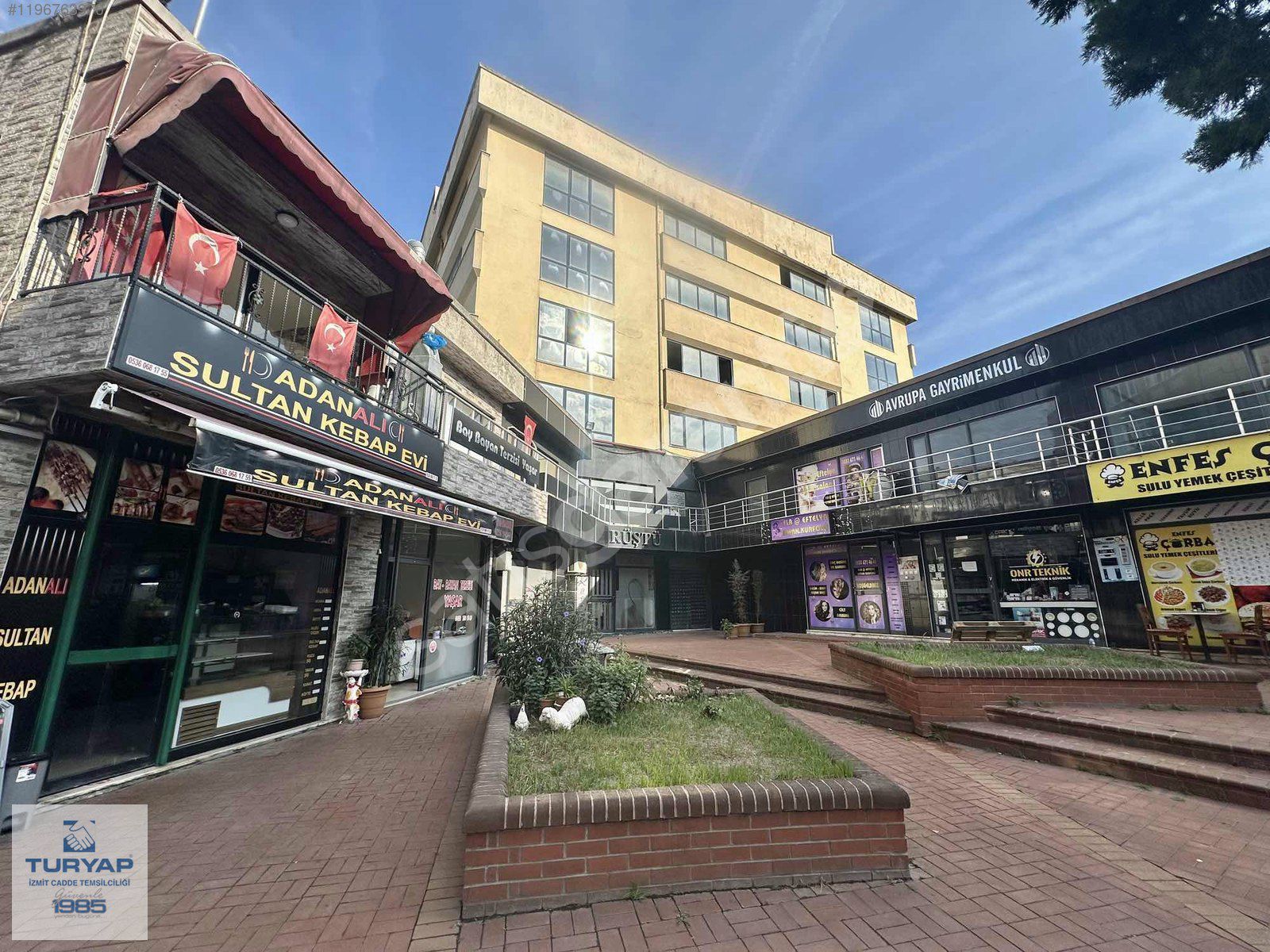 Turyap'tan Derince 60 Evler D-Plaza'da Satılık Yatırımlık Dükkan